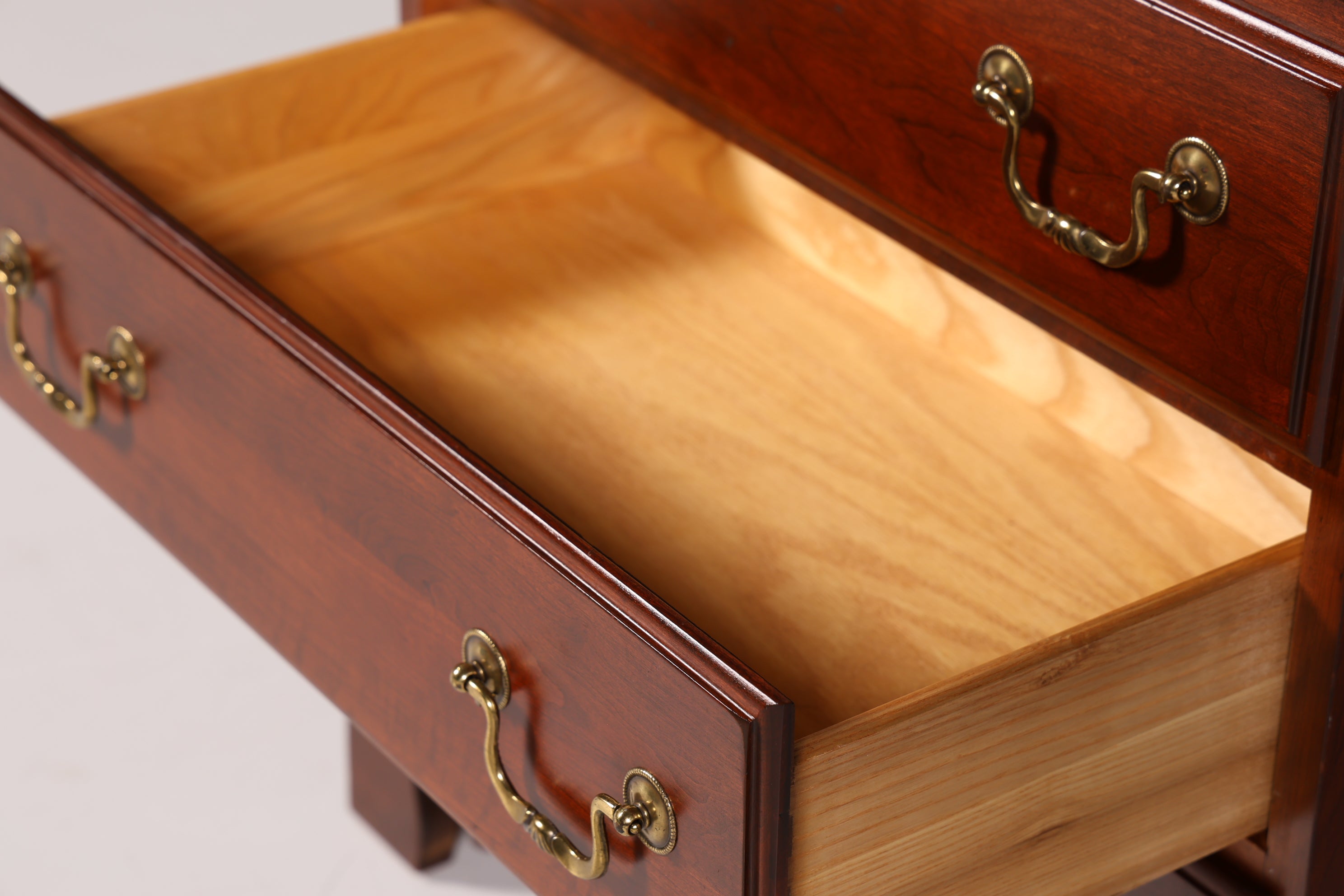 Edle Original Englische "Durham" Kommode echt Holz UK Nachttisch