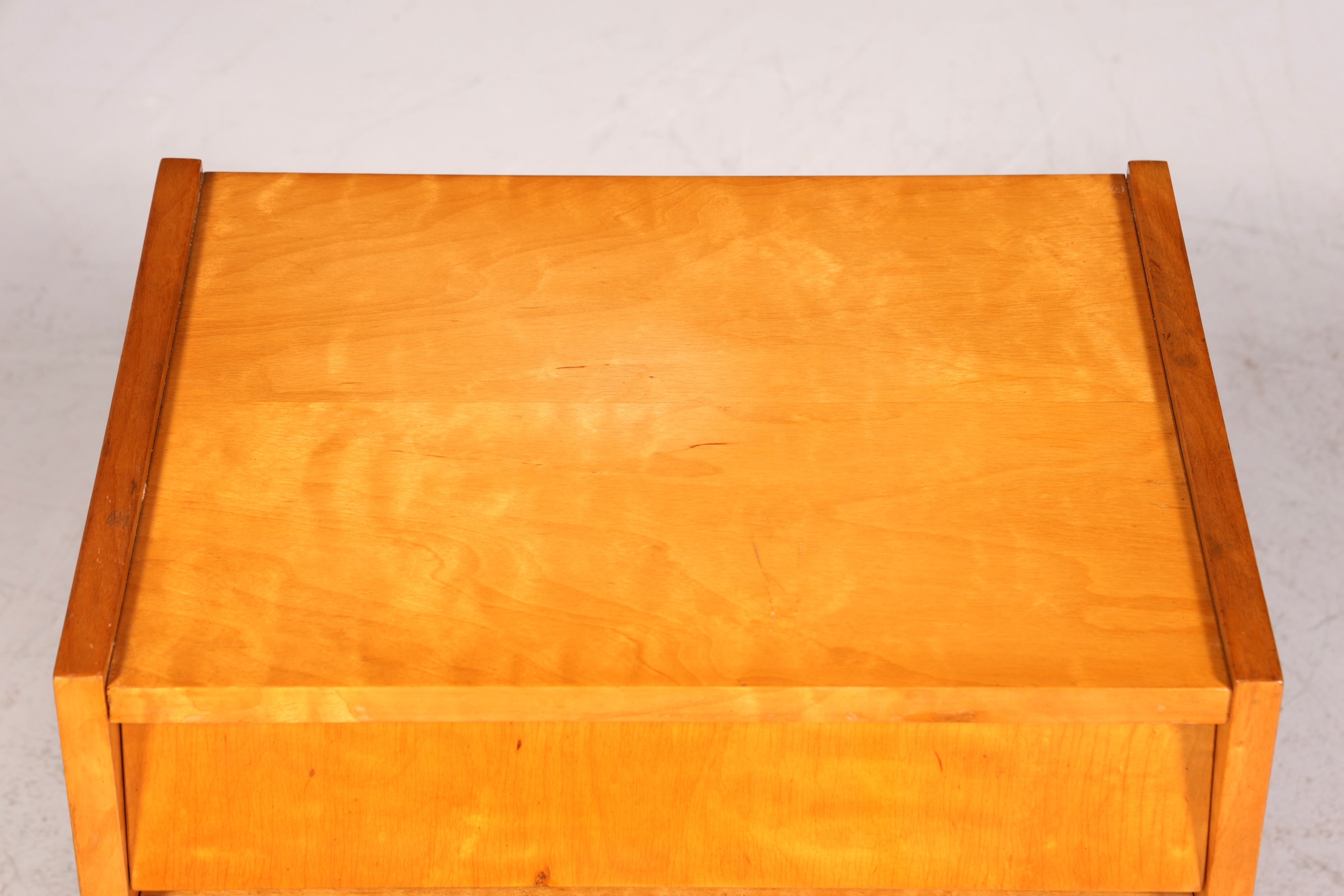 Commode vintage simple du milieu du siècle, meuble pliant, table de chevet de design danois, 2 sur 2