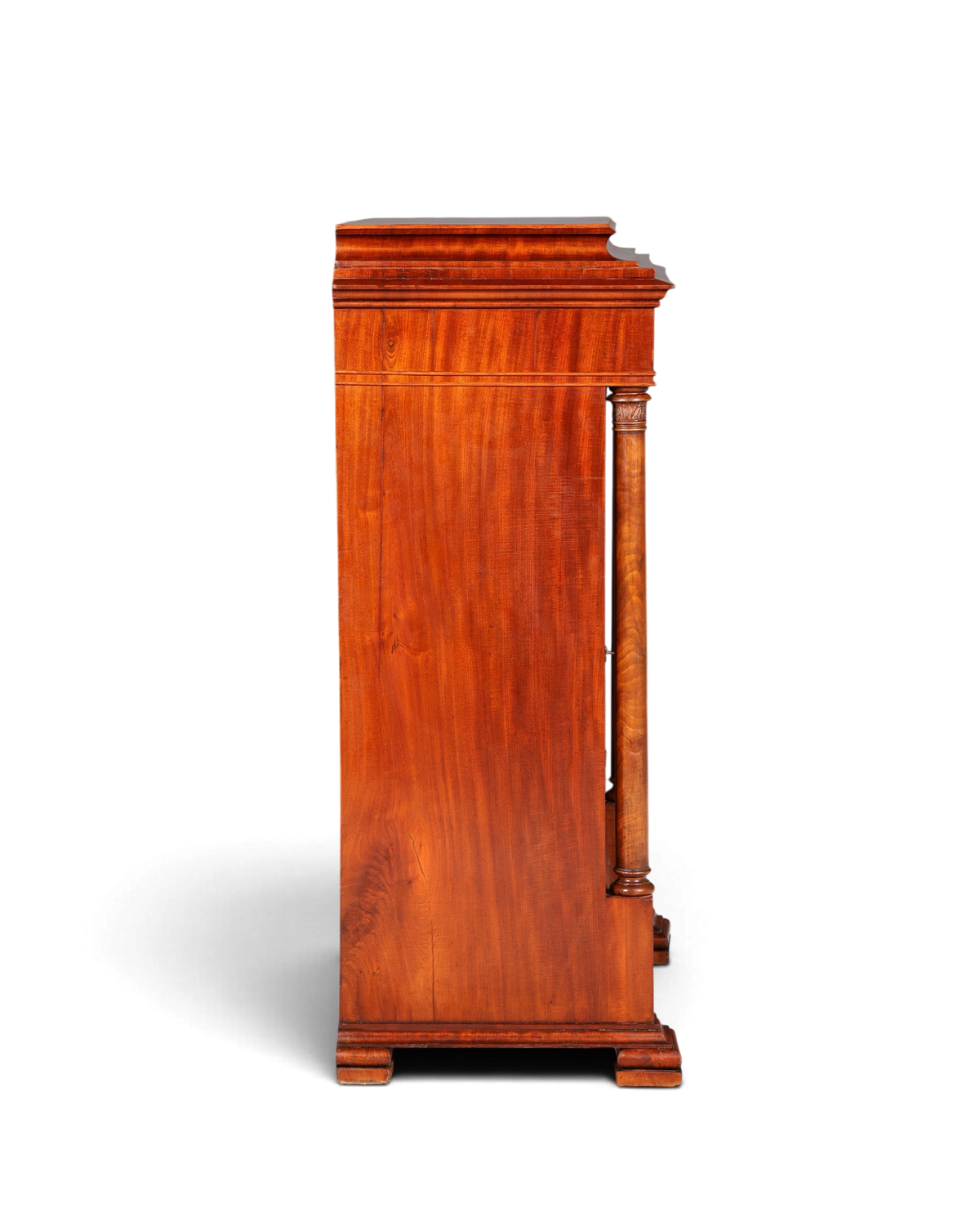 Hauptstadt Möblerei Biedermeier Sekretär aus massivem Echtholz mit warmer Maserung in Seitenansicht