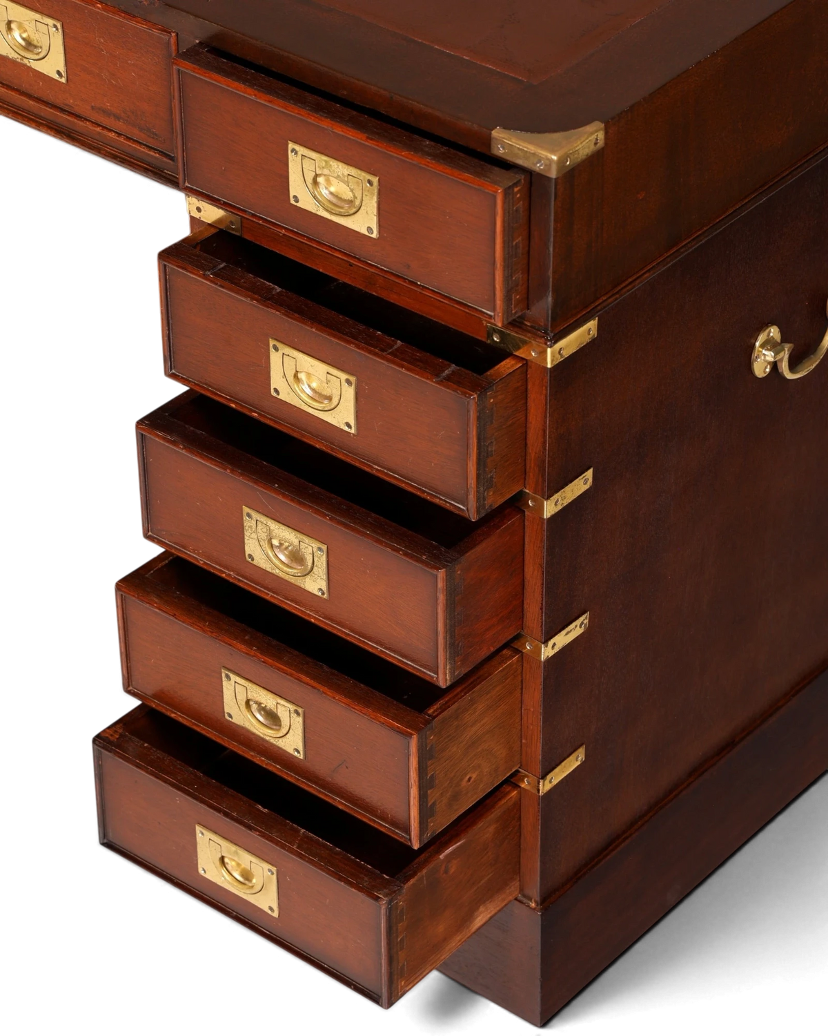 Hauptstadt Möblerei maritimer Military Chest Schreibtisch aus dunklem Holz mit Messingbeschlägen und Lederauflage