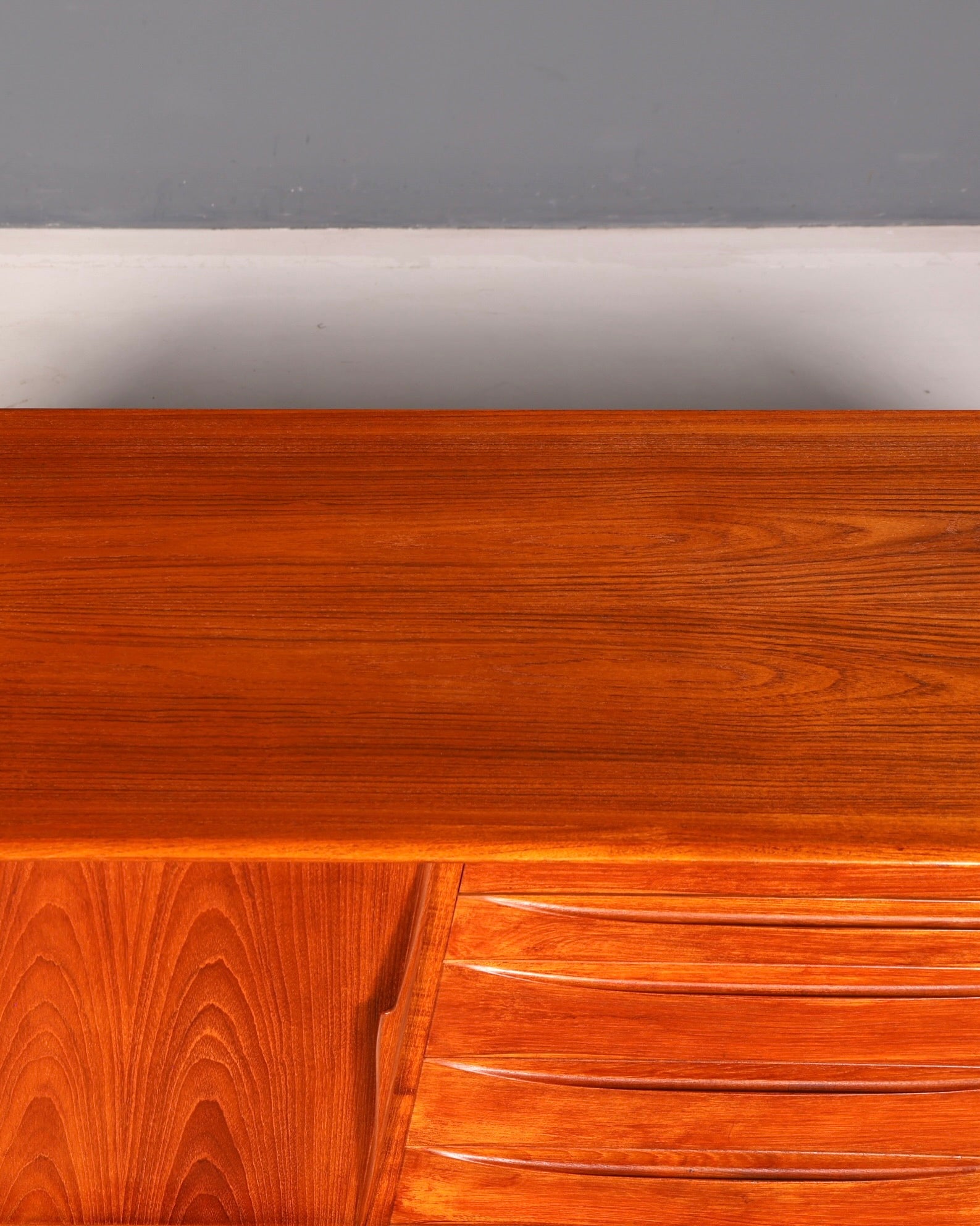 Wunderschönes Dyrlund Mid Century Sideboard Teak Danish Design Schrank Kommode Vintage