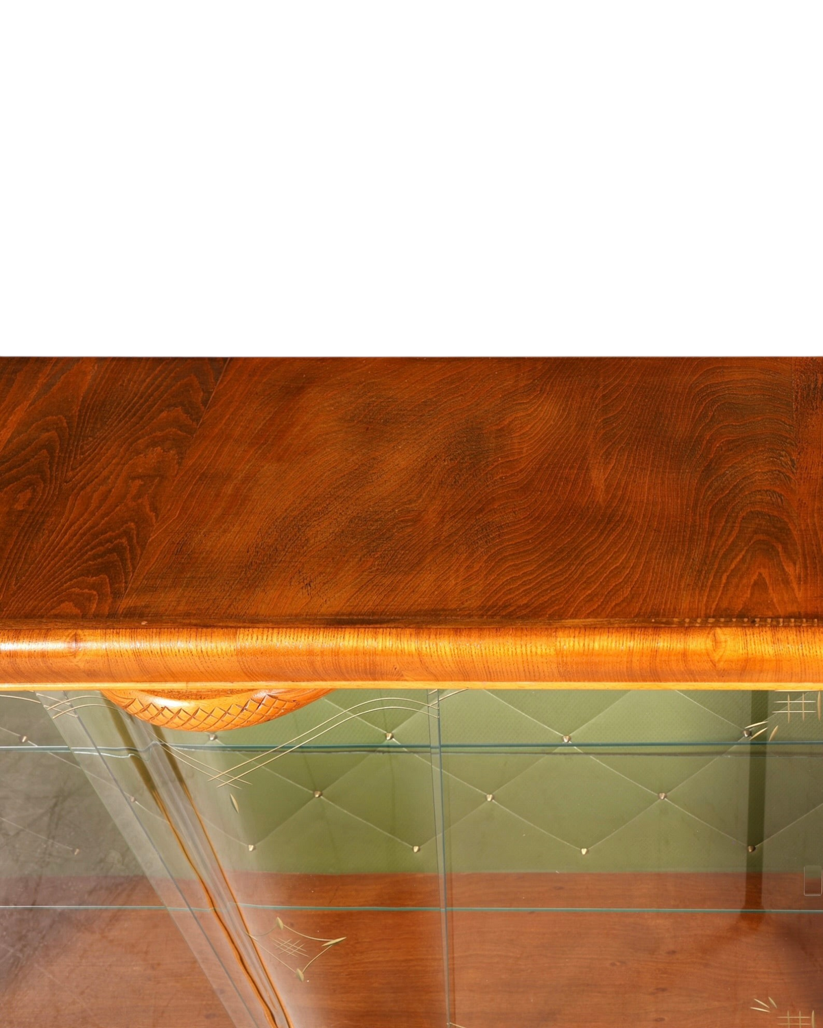 Hauptstadt Möblerei H923 Finish Vitrinenschrank mit Holzoberfläche und grünem Glas mit Rautenmuster