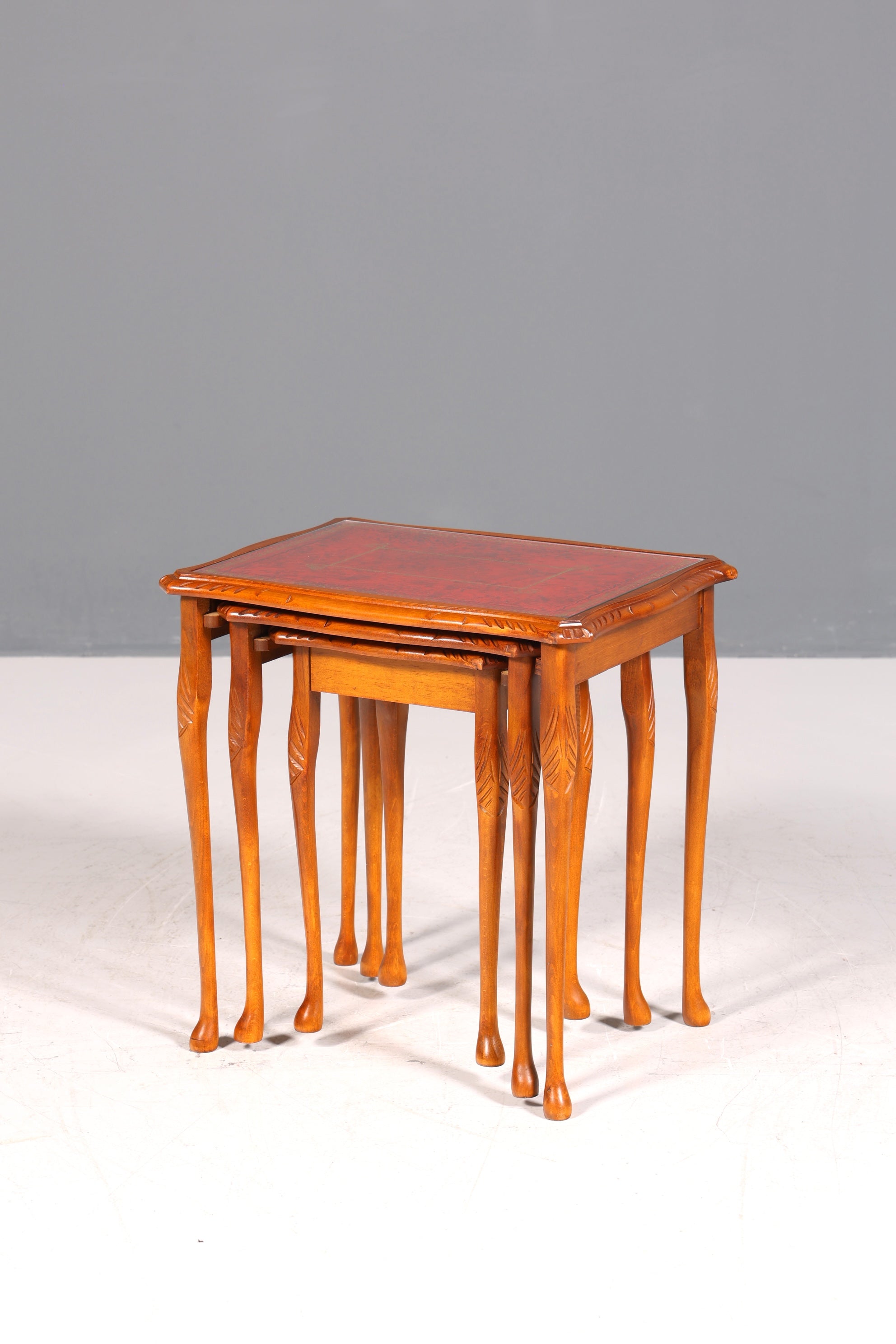 Magnifique ensemble de trois tables d&