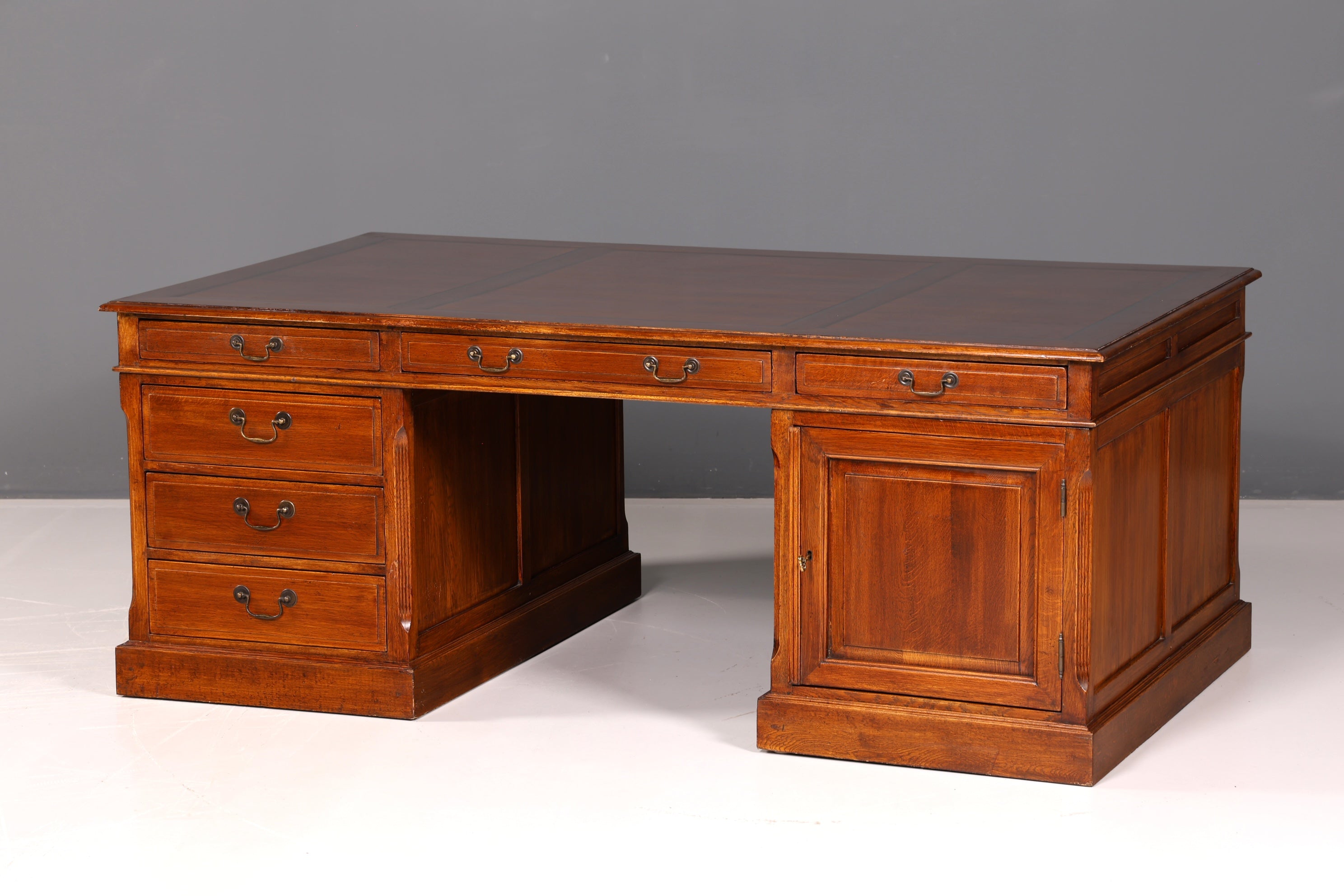 Beeindruckender Englischer XXL Schreibtisch Bürotisch Office Desk Partnerdesk Antik Massivholz Vintage
