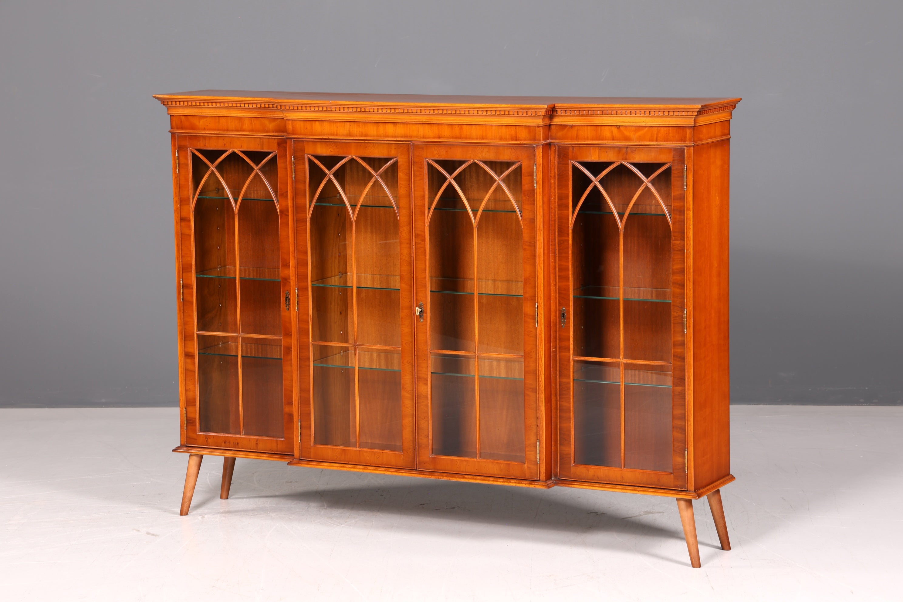 Wunderschöner Englischer Vitrinenschrank Bücherschrank Bibliothek Vitrine Glasvitrine 60er Mid Century Geschirrschrank Highboard