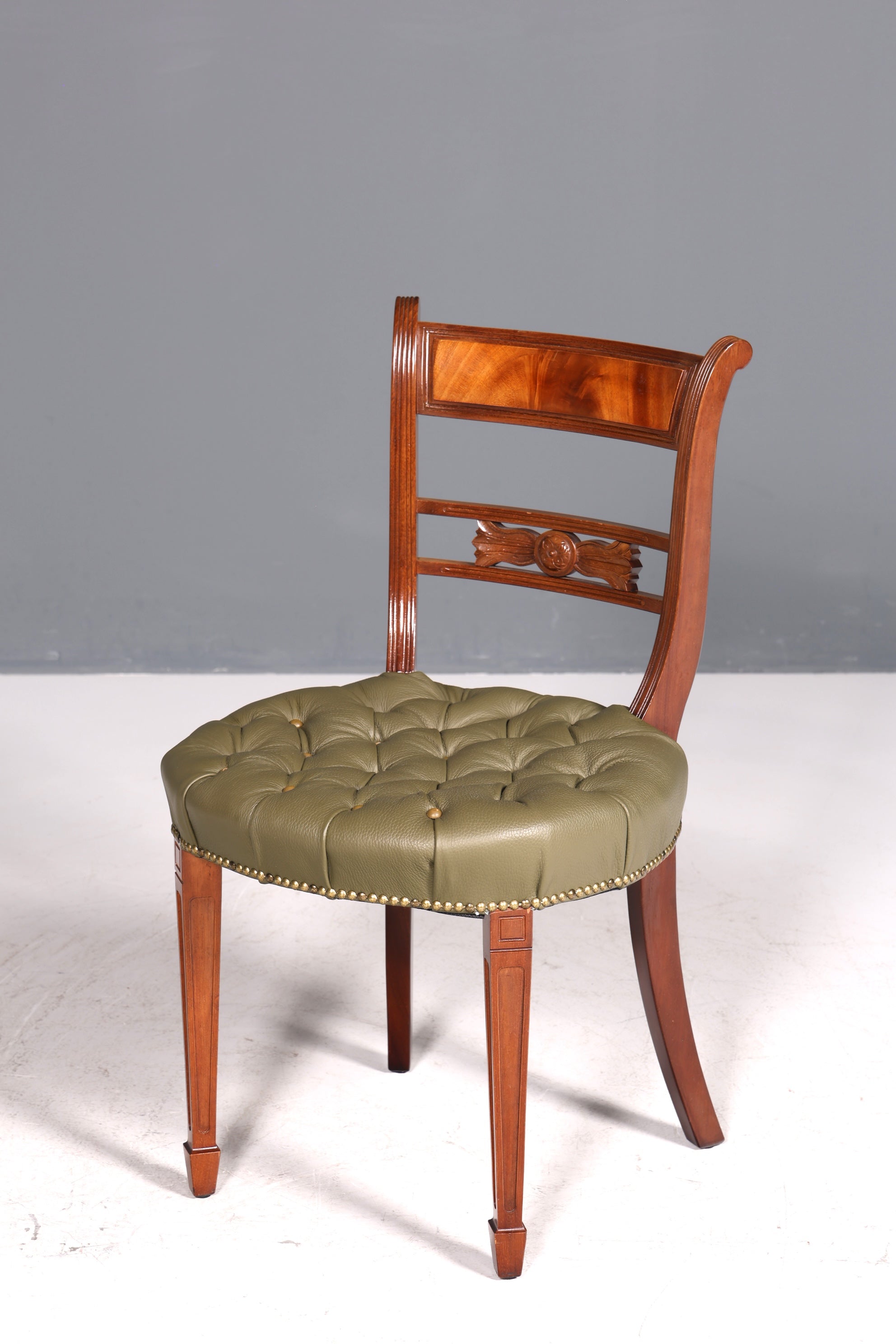 Magnifique fauteuil Chesterfield, chaise secrétaire Anno Dom, chaise de cuisine anglaise en cuir véritable, 2 sur 4