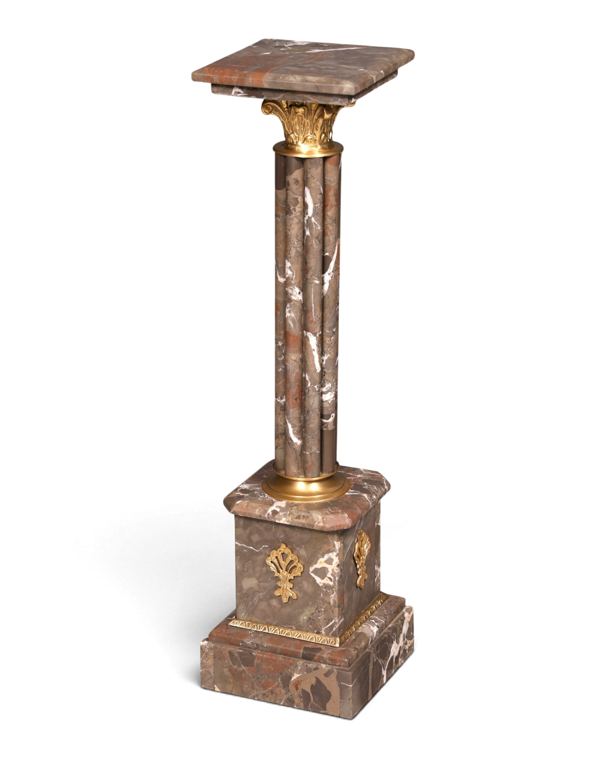 Hauptstadt Möblerei Marmorsäule mit goldenen Verzierungen und quadratischer Ablagefläche im antiken Stil
