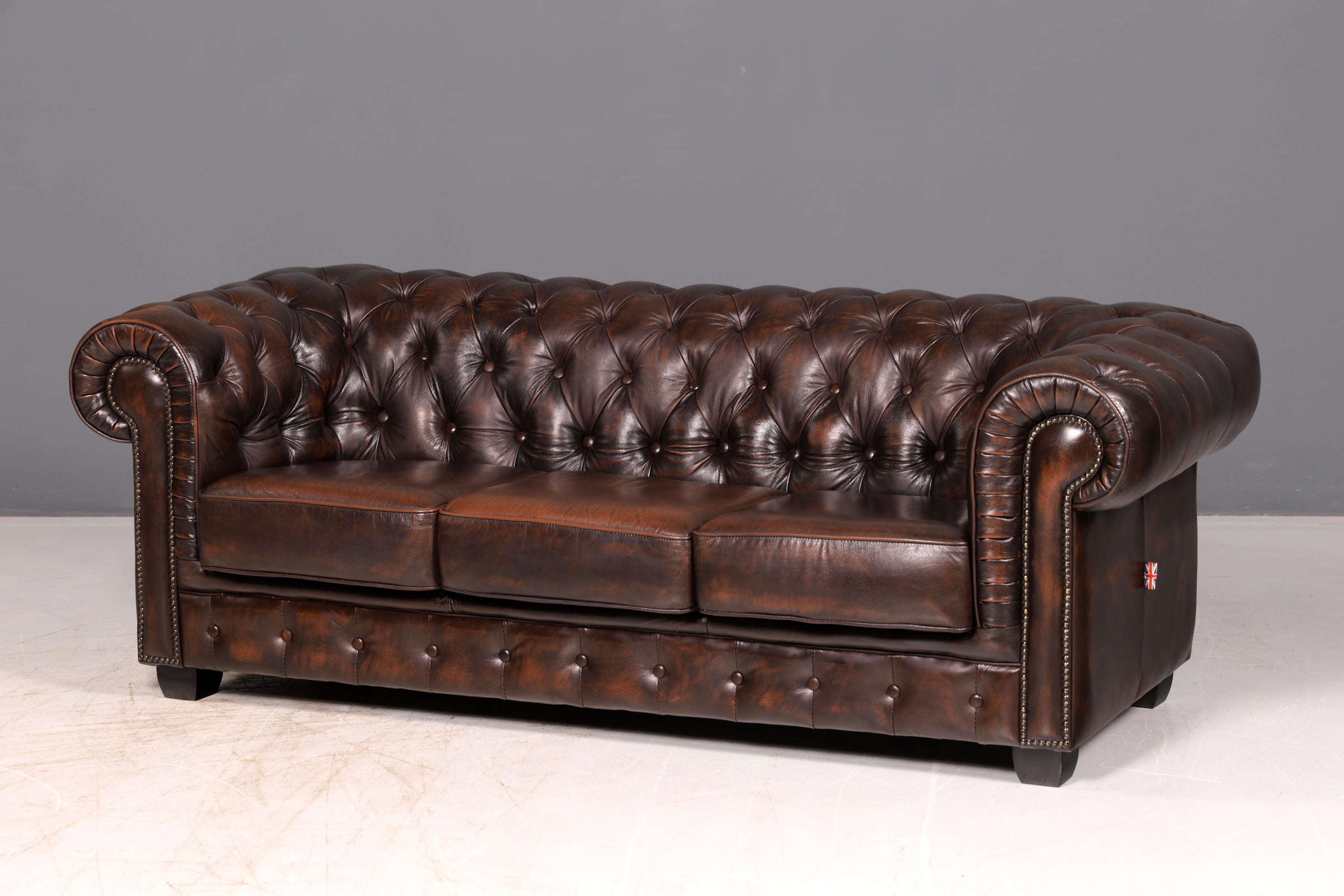 Wunderschönes Original Chesterfield Sofa 3-Sitzer echt Leder Couch Englisch Polstersofa Ledersofa
