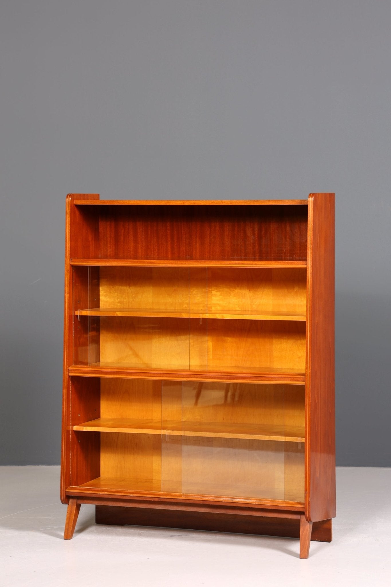 Wunderschönes Mid Century Bücherregal Kommode František Jirák für Tatra Nabytok Highboard Schrank Regal Vitrine