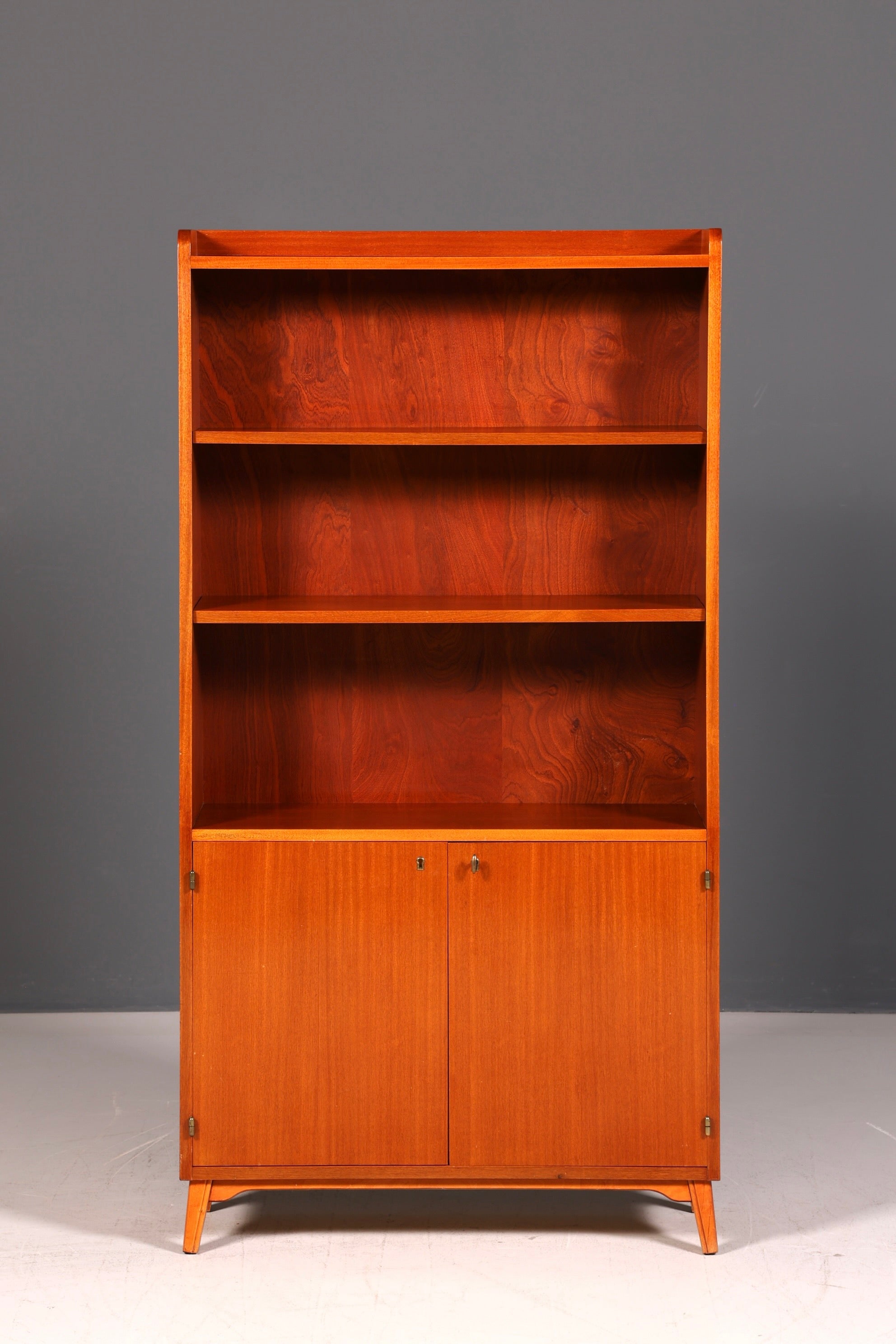 Wunderschöner Mid Century Schrank Vintage Regal Retro Bücherregal Buchablage 60s Designklassiker Bookshelf