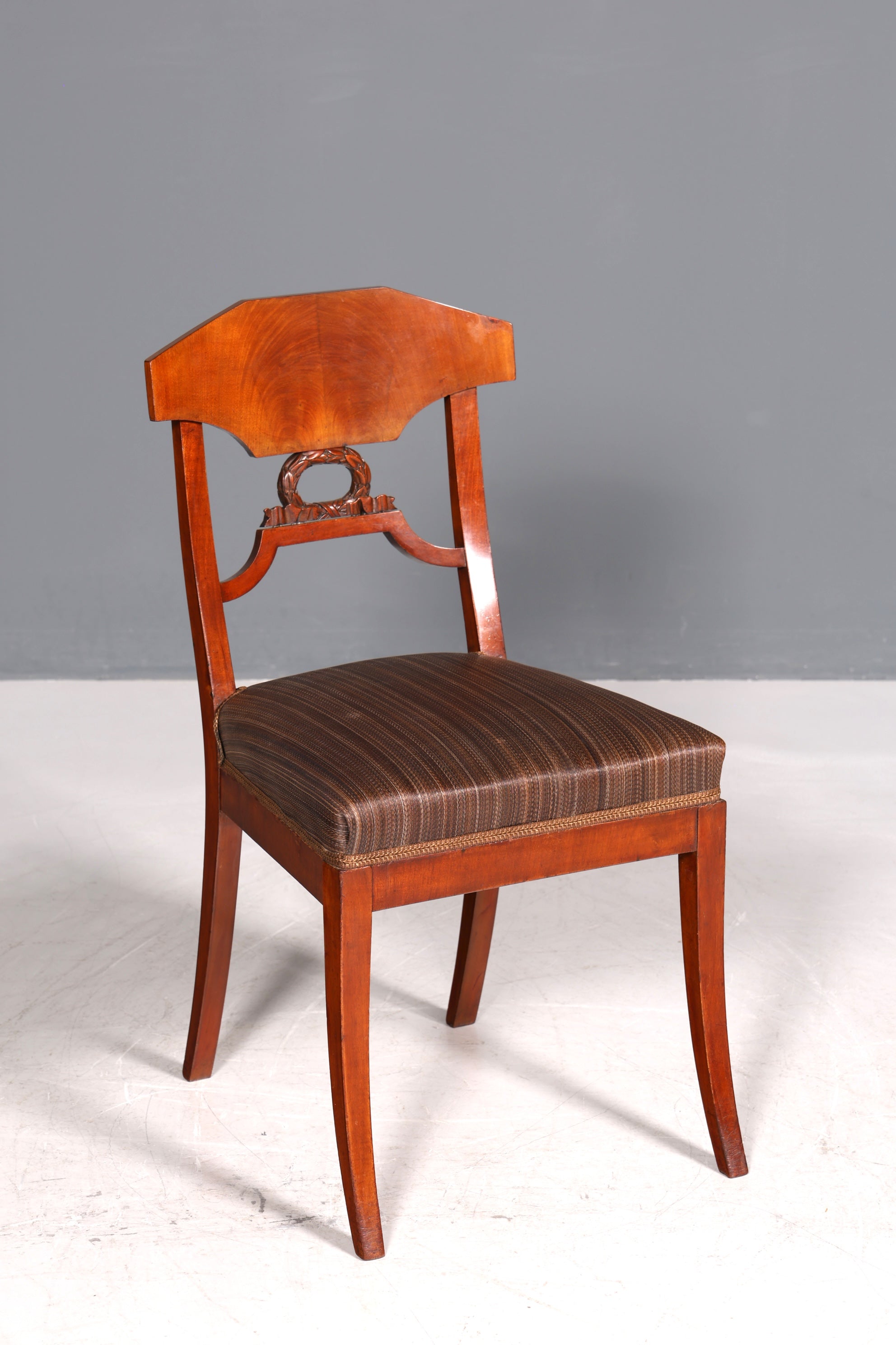 Chaise Biedermeier onirique, chaise de cuisine ancienne, chaise secrétaire en bois véritable, chaise de salle à manger, 1 sur 2