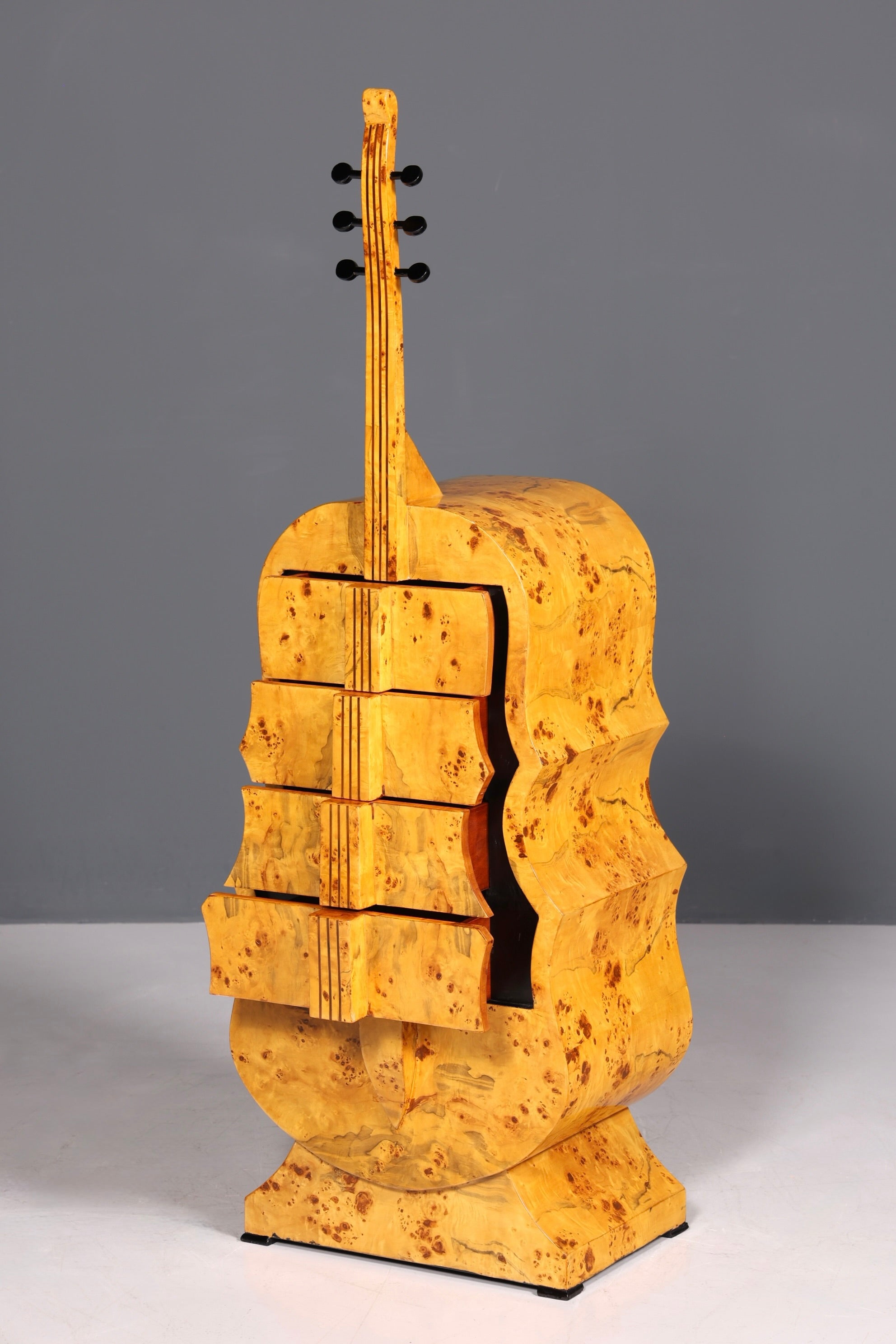 Commode onirique de style Art déco en forme de contrebasse, en bouleau, style Vertiko, commode à tiroirs, commode en forme de guitare