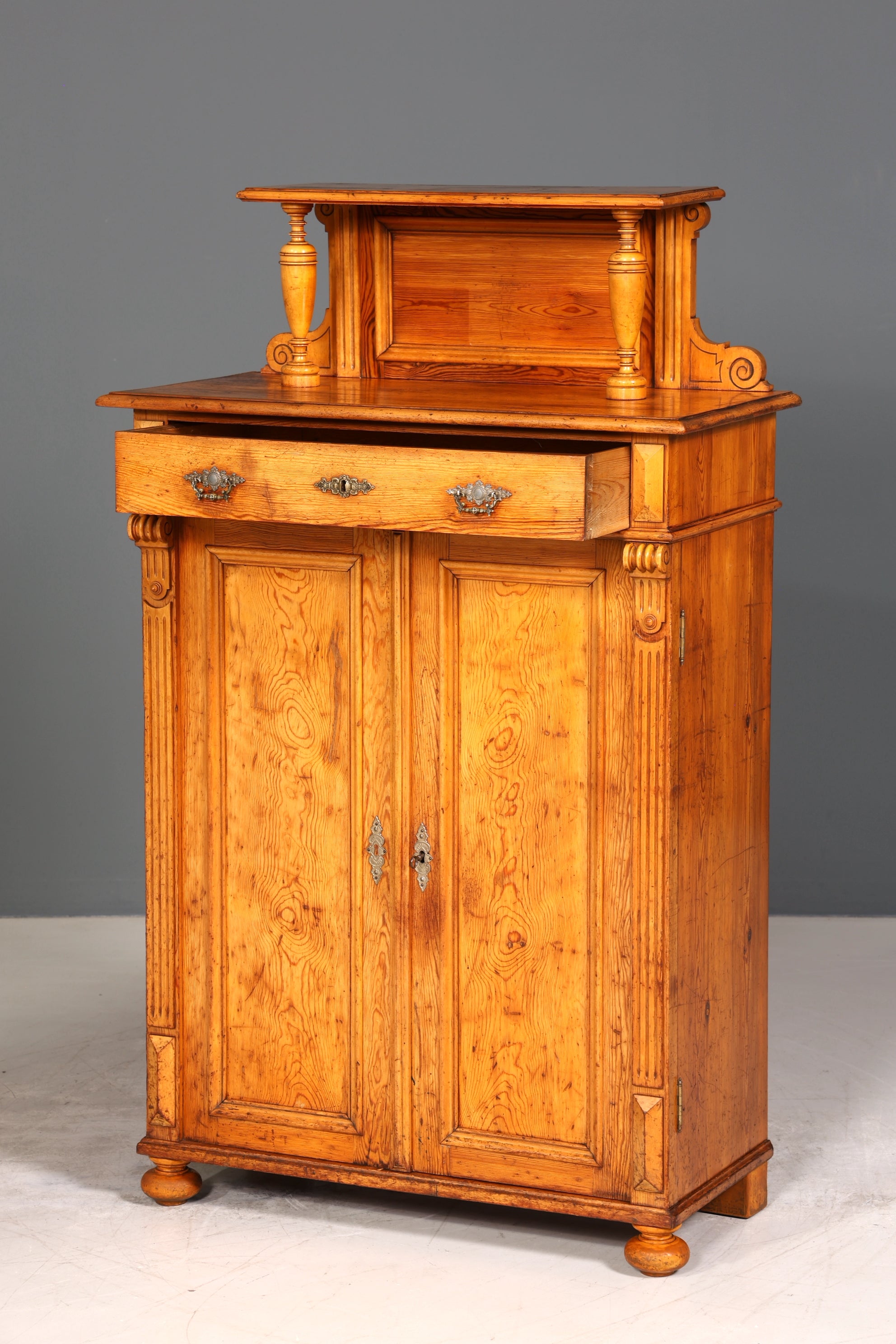 Traumhaftes Gründerzeit Vertiko Jugendstil Schrank Antik Highboard Kommode