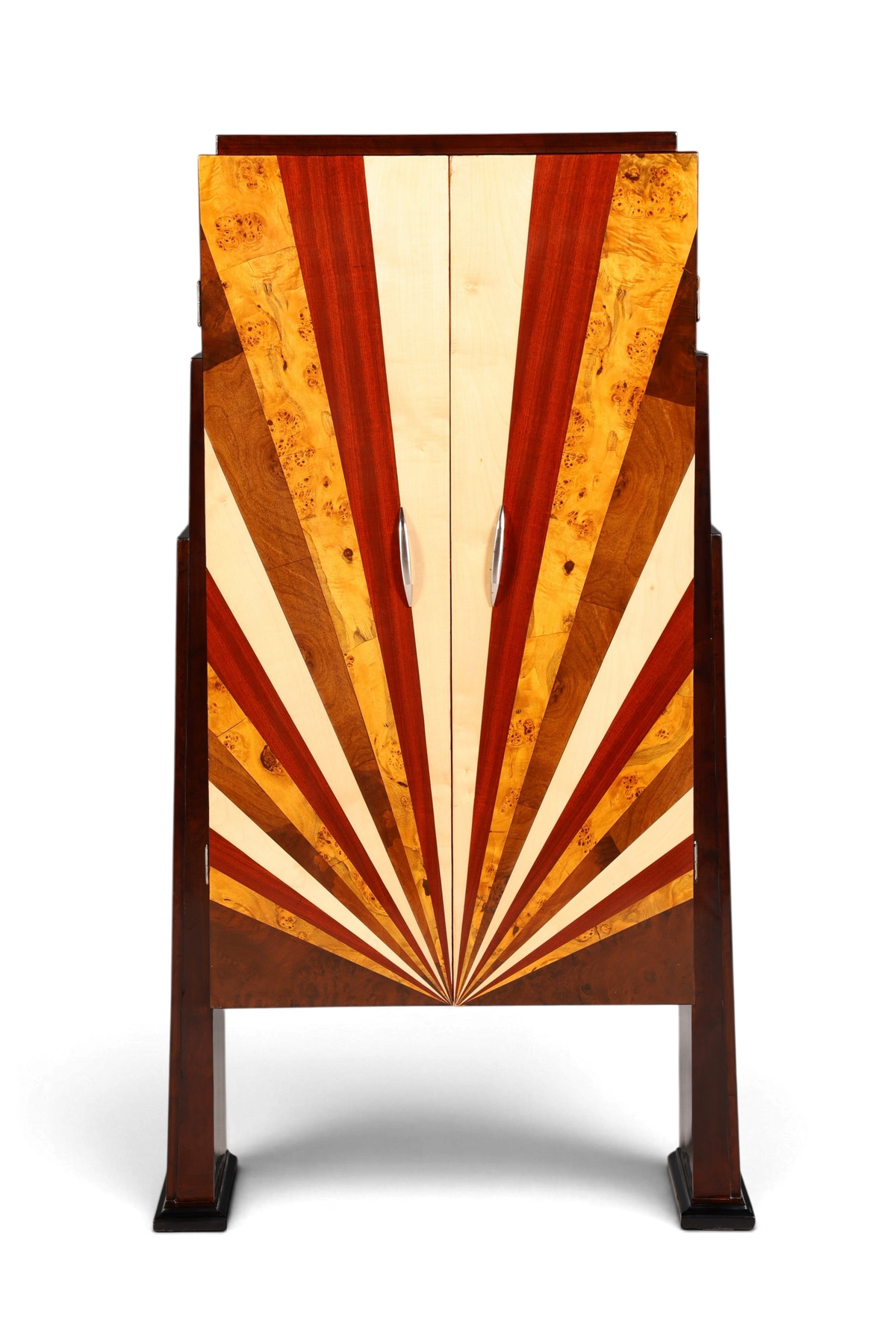 Hauptstadt Möblerei Art Deco Highboard Sun aus massivem Echtholz mit markantem strahlenförmigem Furniermuster
