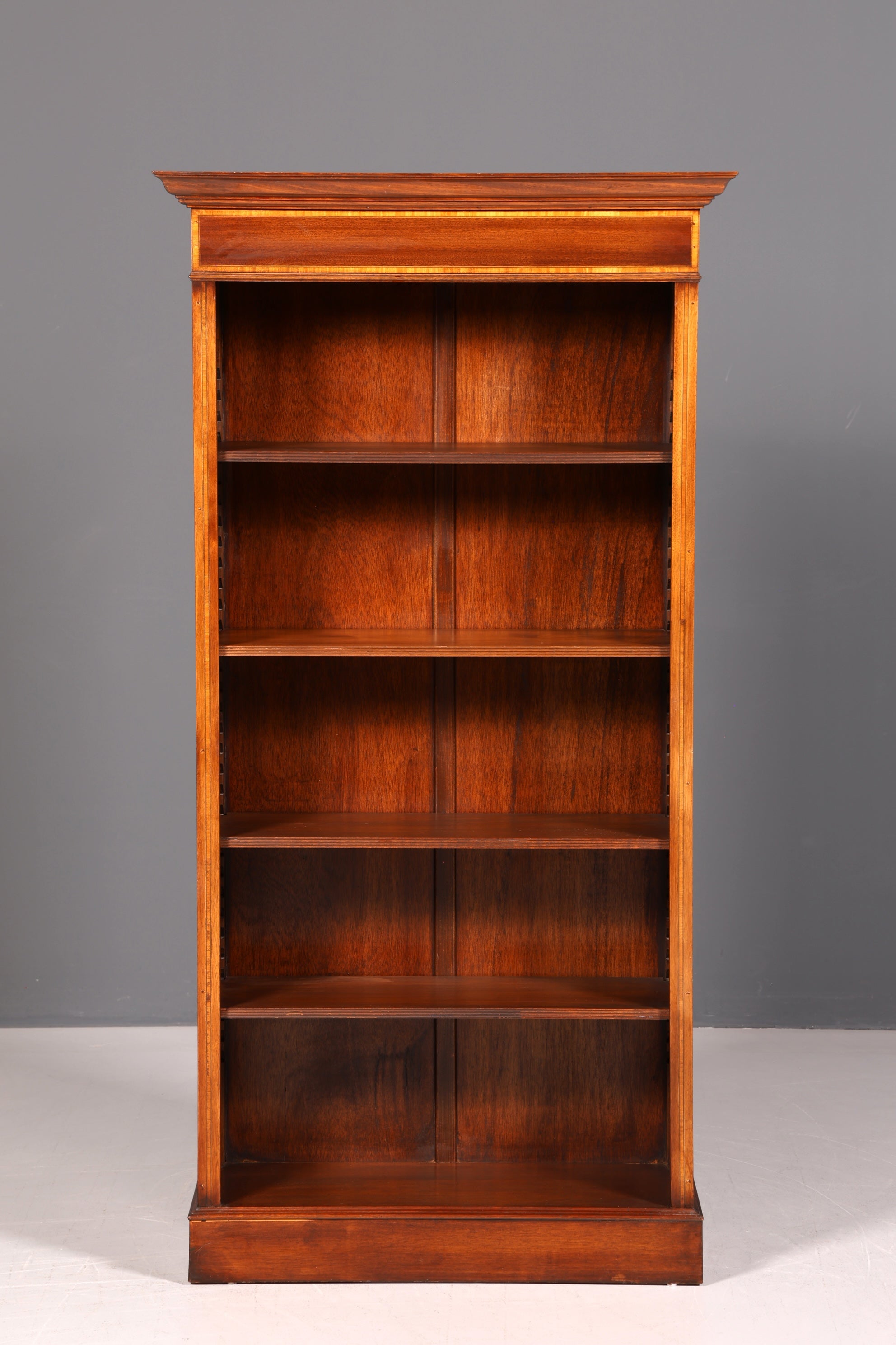 Traumhaftes Englisches Bücherregal Antik Stil Regal Bookshelf Buchablage Bibliothek Wohnzimmerregal