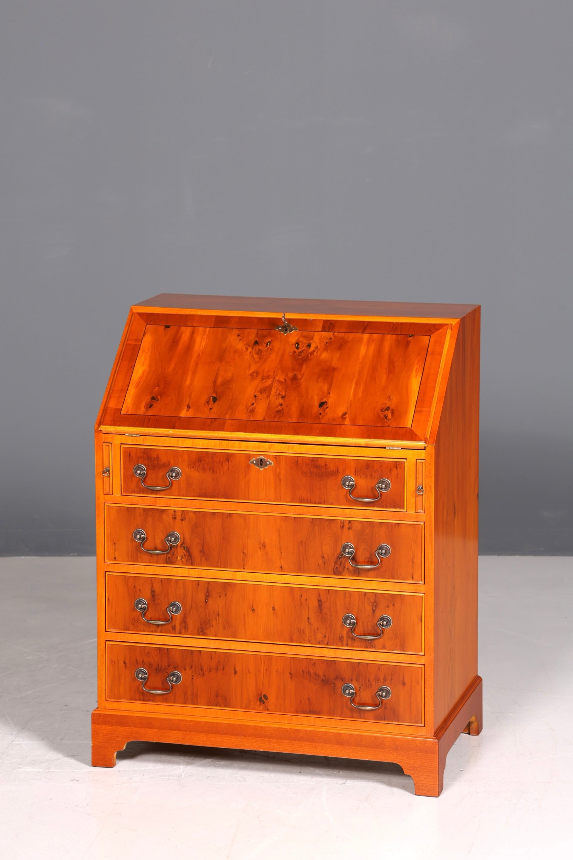 Magnifique secrétaire anglais, en bois d&