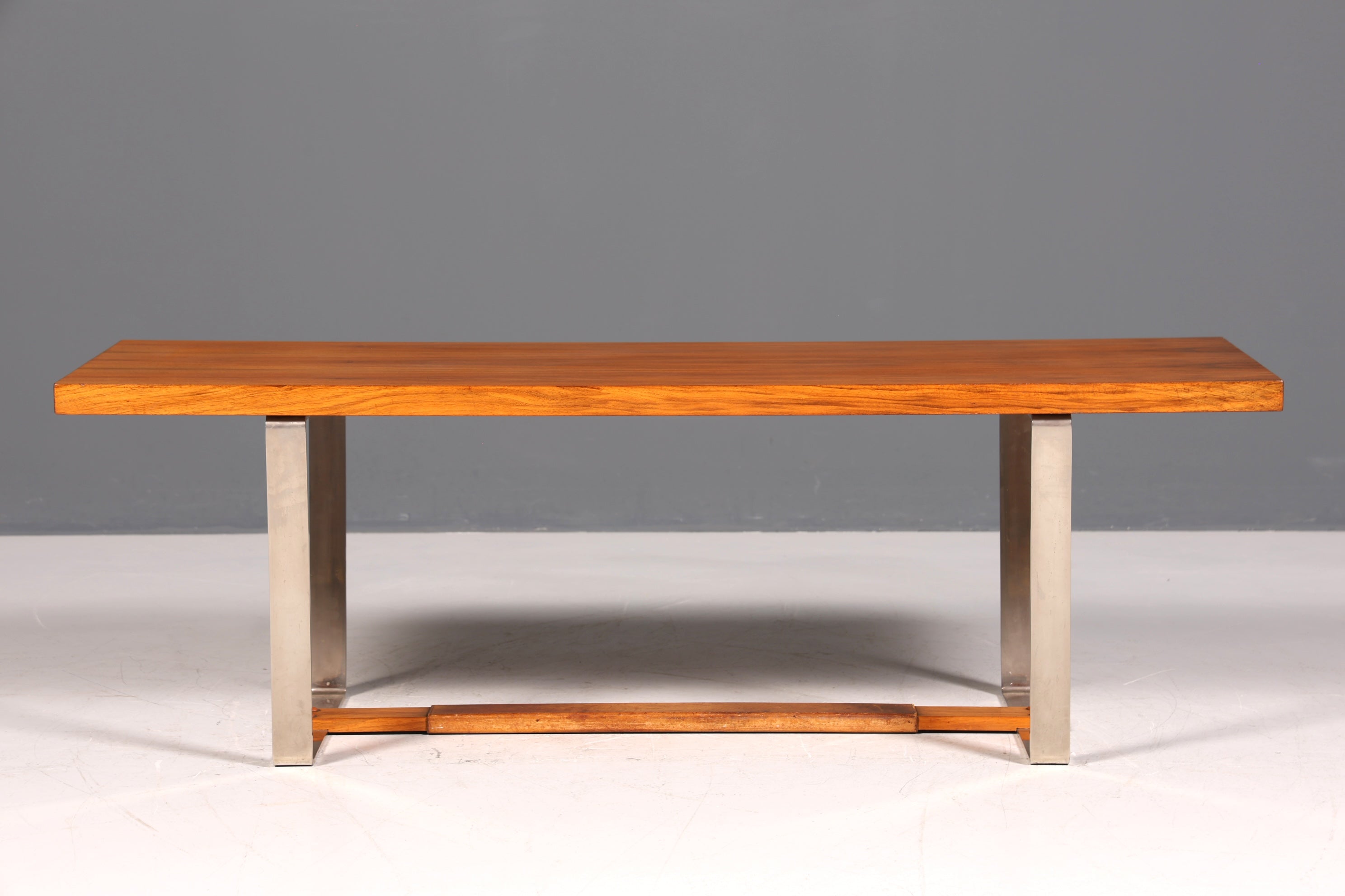 Magnifique table basse de style mid-century, table de salon en teck, table d&