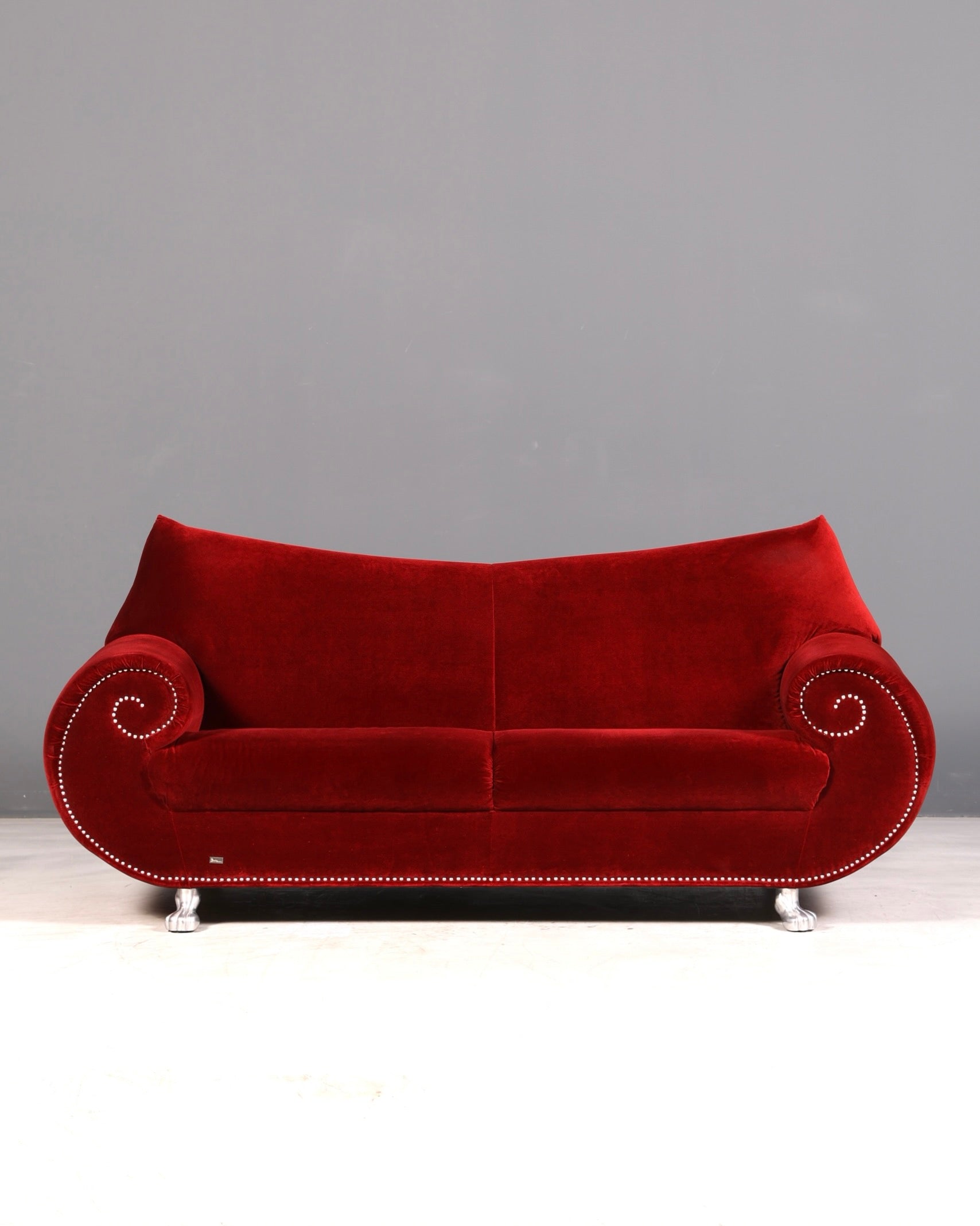 Opulentes Bretz Gaudi Rotes Samtsofa Designer Couch 3-Sitzer Sofa Barock Bordeaux Samt