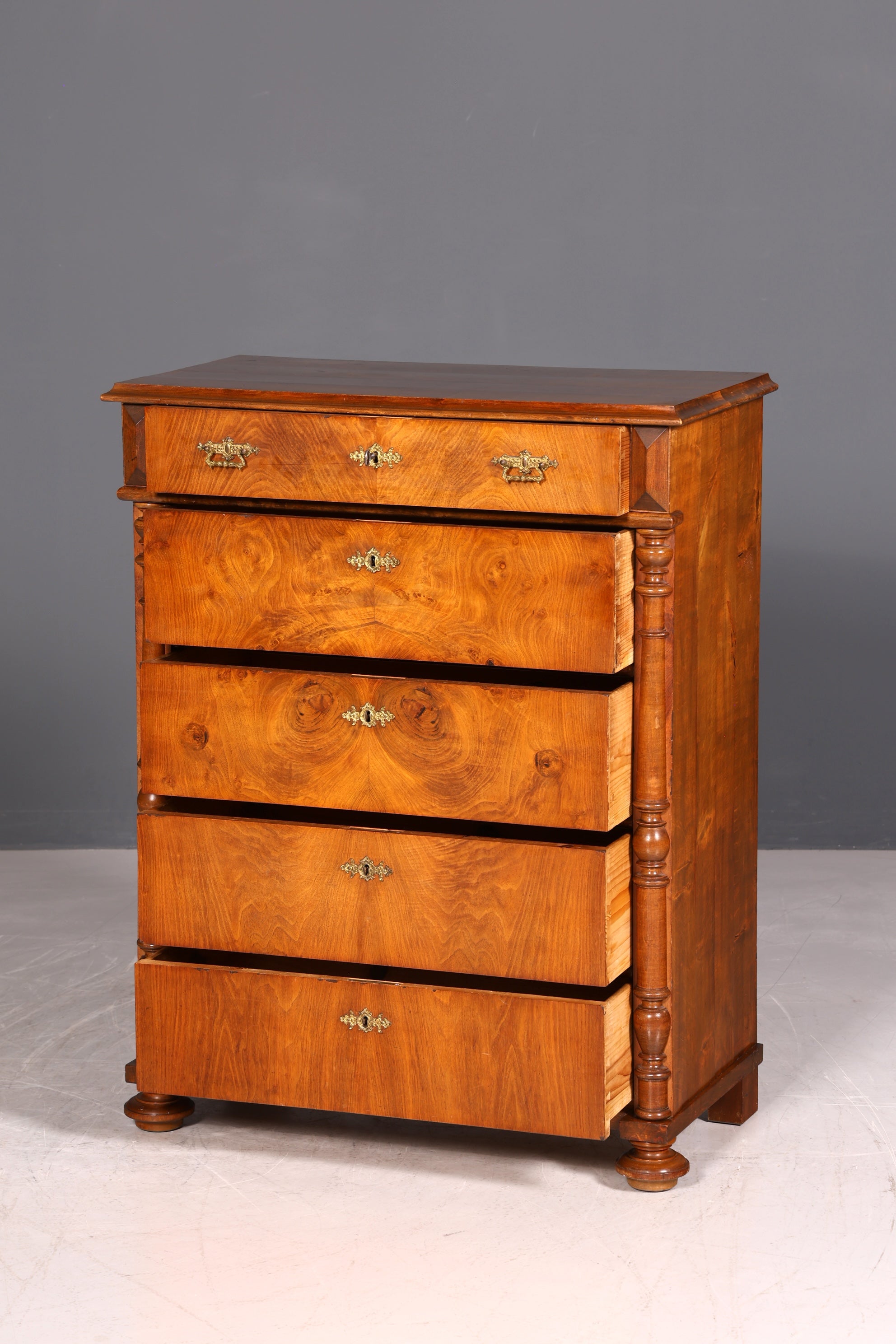 G020 Finish cm Wunderschöne Gründerzeit Kommode Jugendstil Vertiko Schubladenkommode Antik Wäschekommode