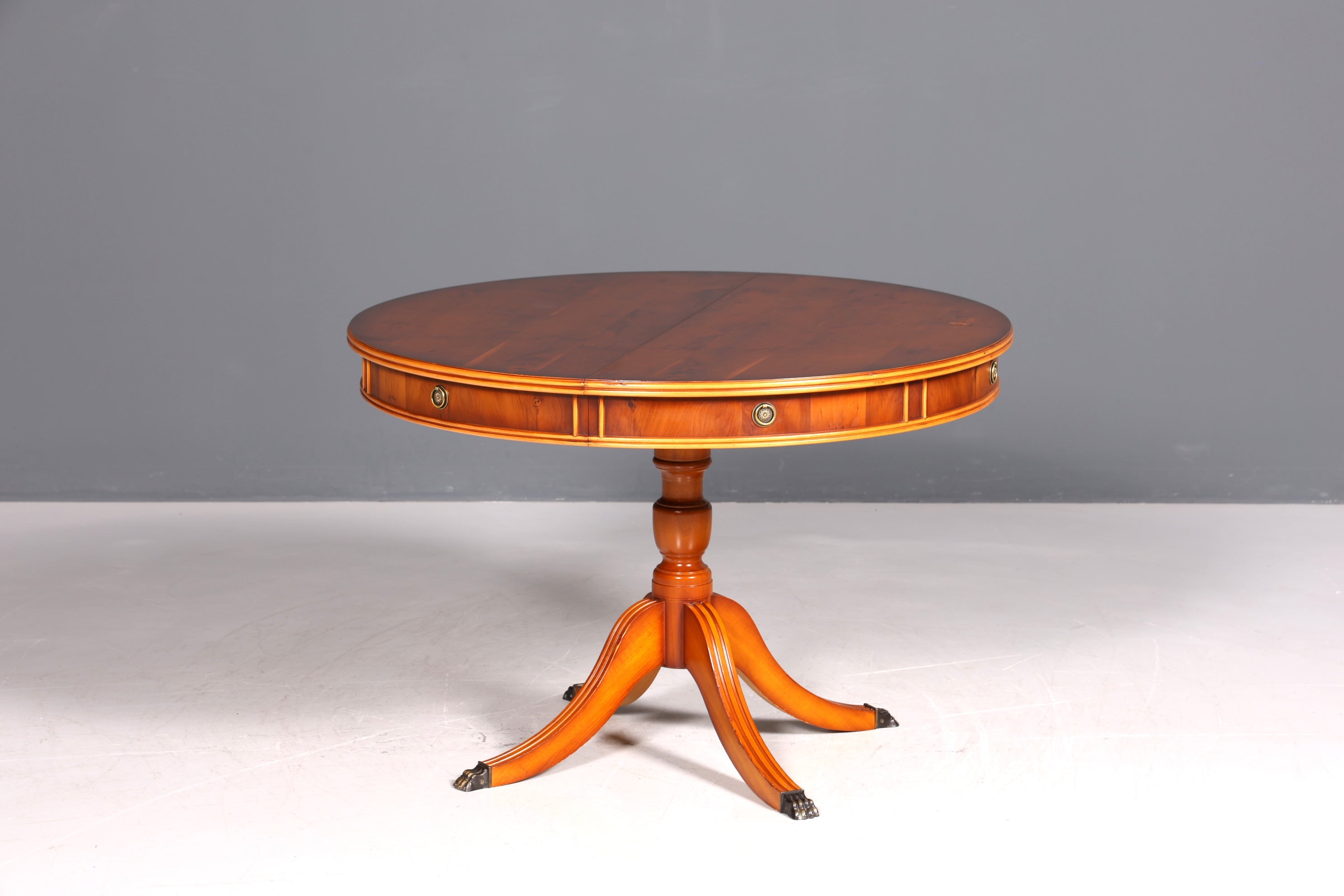 Magnifique table de salle à manger extensible anglaise, en if, style antique, table de cuisine des années 60