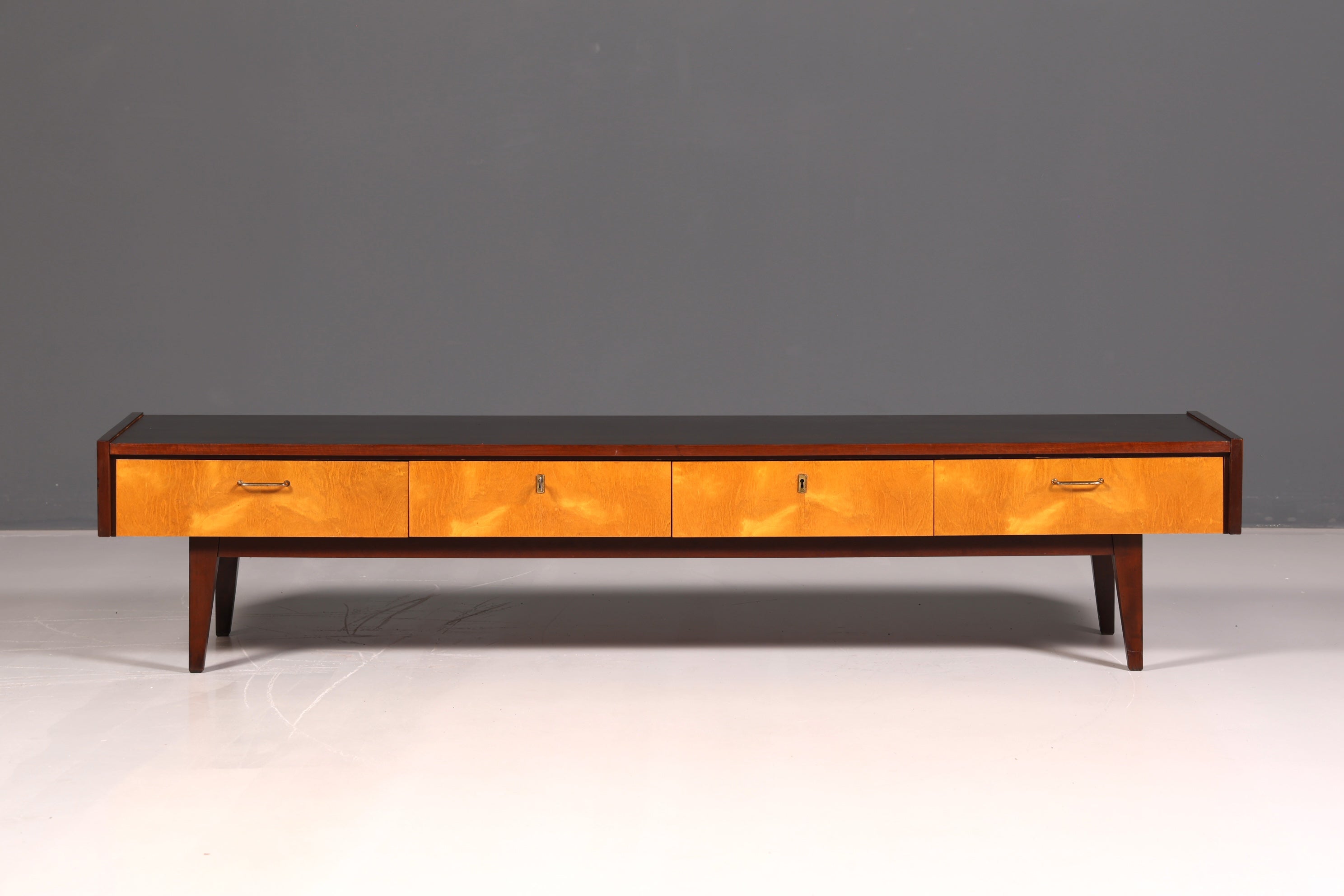 Wunderschönes Mid Century Lowboard Sideboard TV Kommode Longboard Schrank Vintage 60s Holz