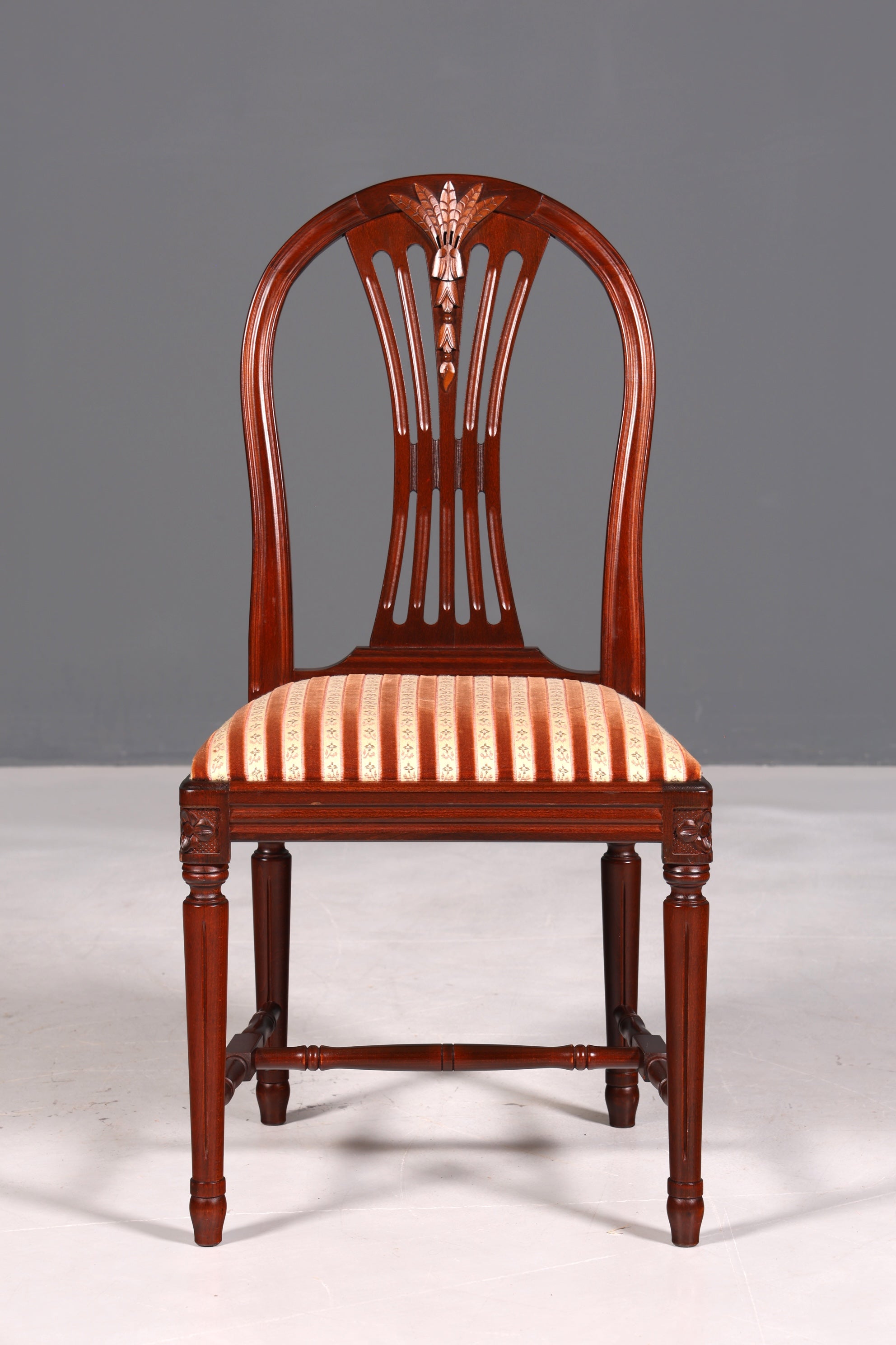 Chaise de style gustavien, chaise de cuisine anglaise, chaise secrétaire de style ancien, 1 sur 2