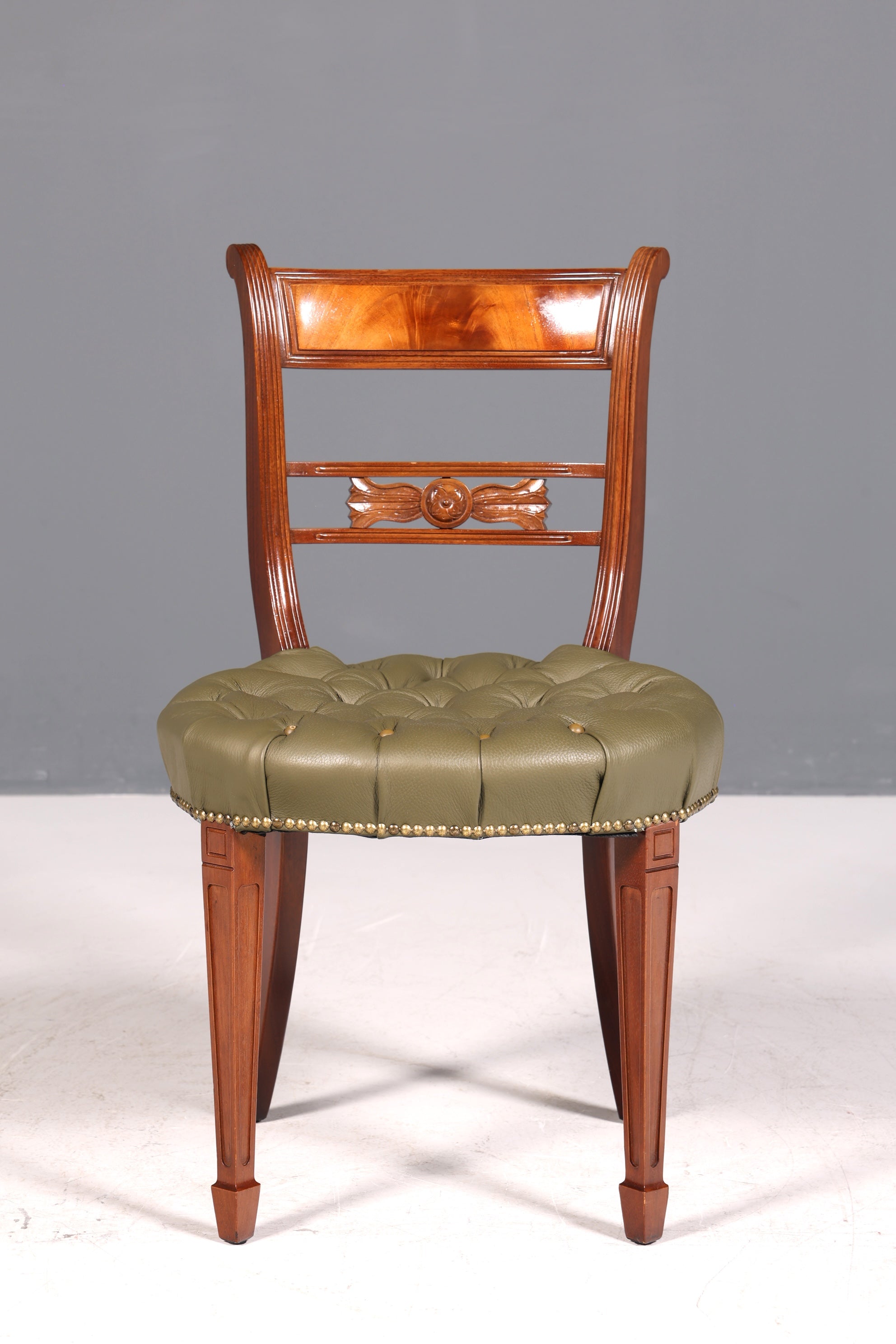 Magnifique fauteuil Chesterfield, chaise secrétaire Anno Dom, chaise de cuisine anglaise en cuir véritable, 2 sur 4