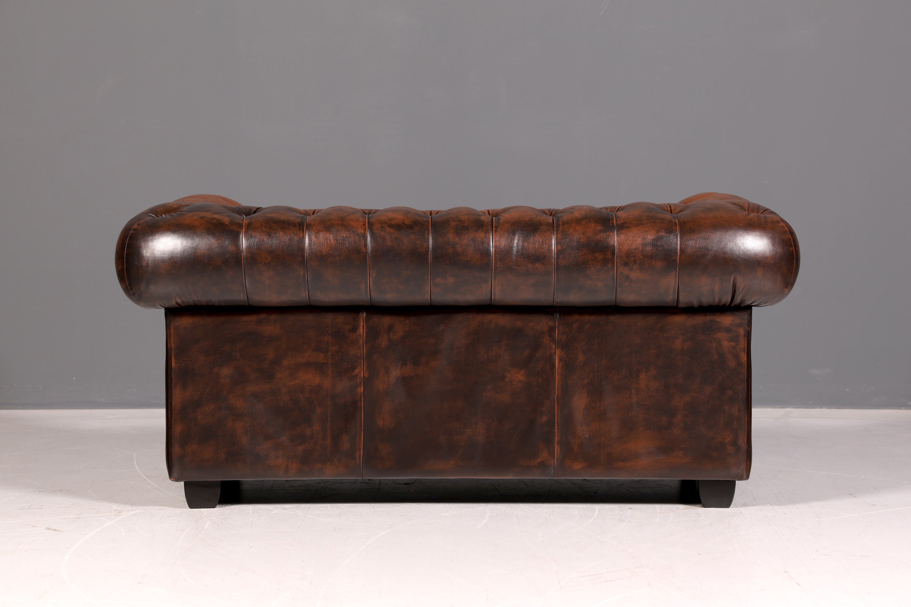 Wunderschönes Original Chesterfield 2-Sitzer Sofa Echt Leder Englische Couch England Polstersofa Antik Vintage Ledersofa