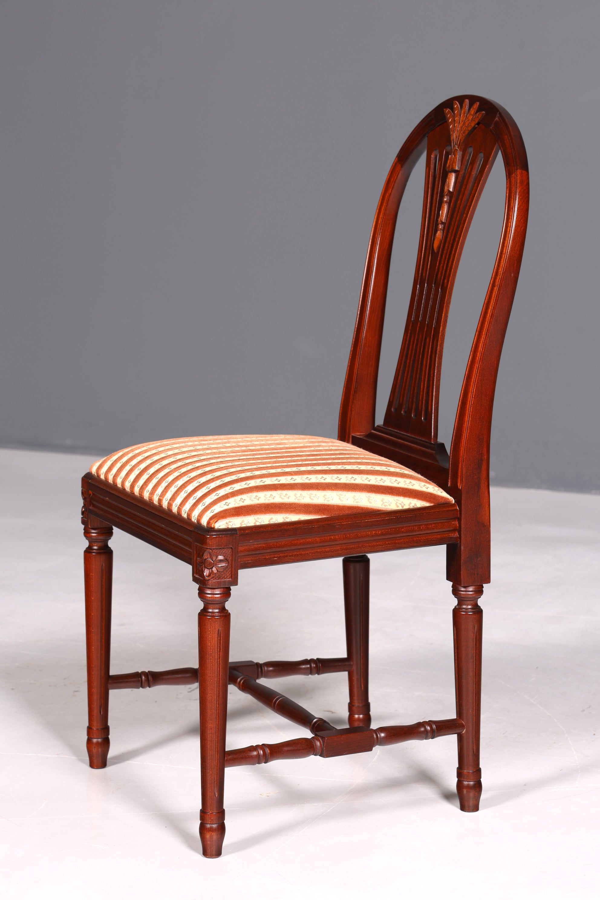 Chaise de style gustavien, chaise de cuisine anglaise, chaise secrétaire de style ancien, 1 sur 2