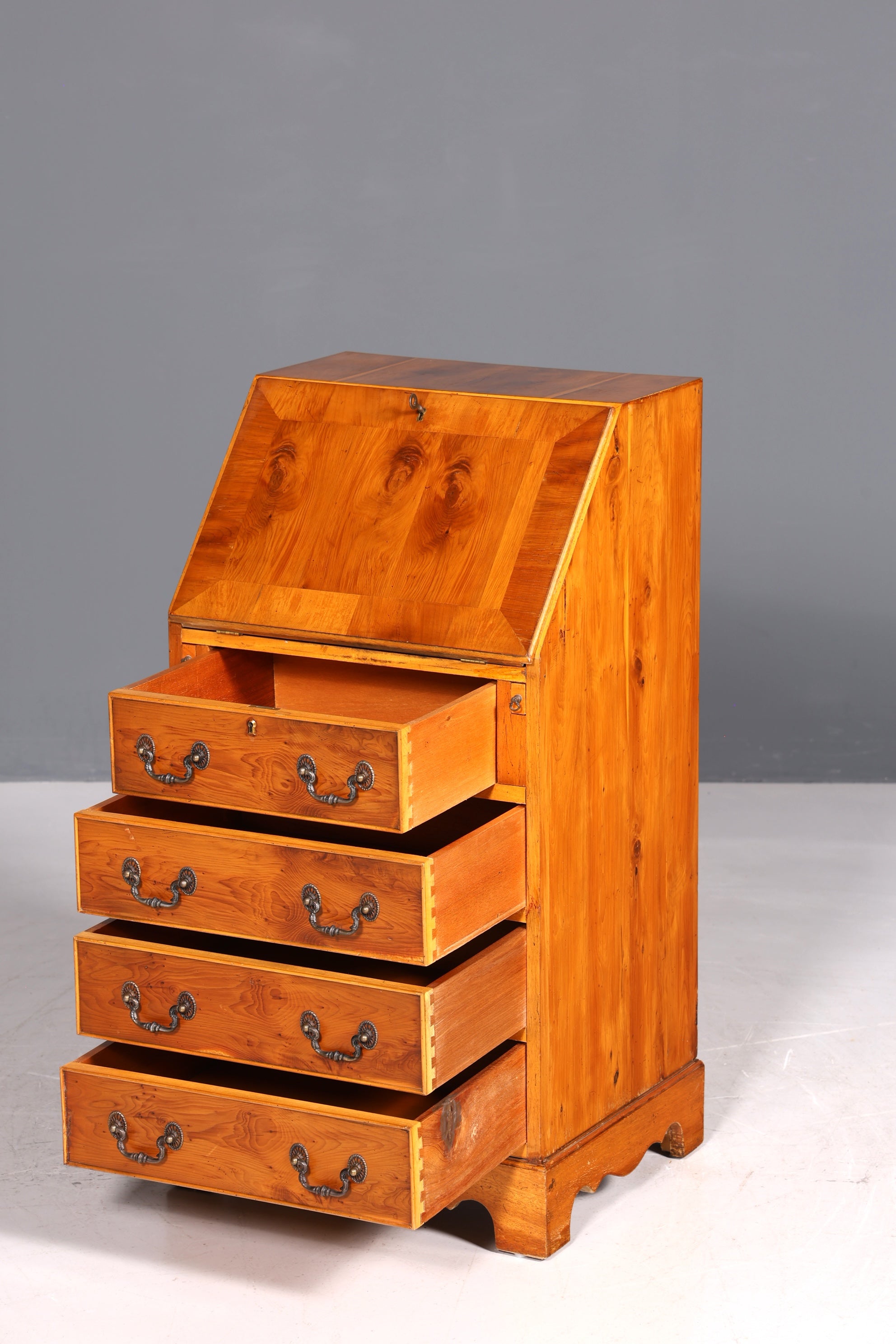 Bureau secrétaire anglais simple, bureau d&