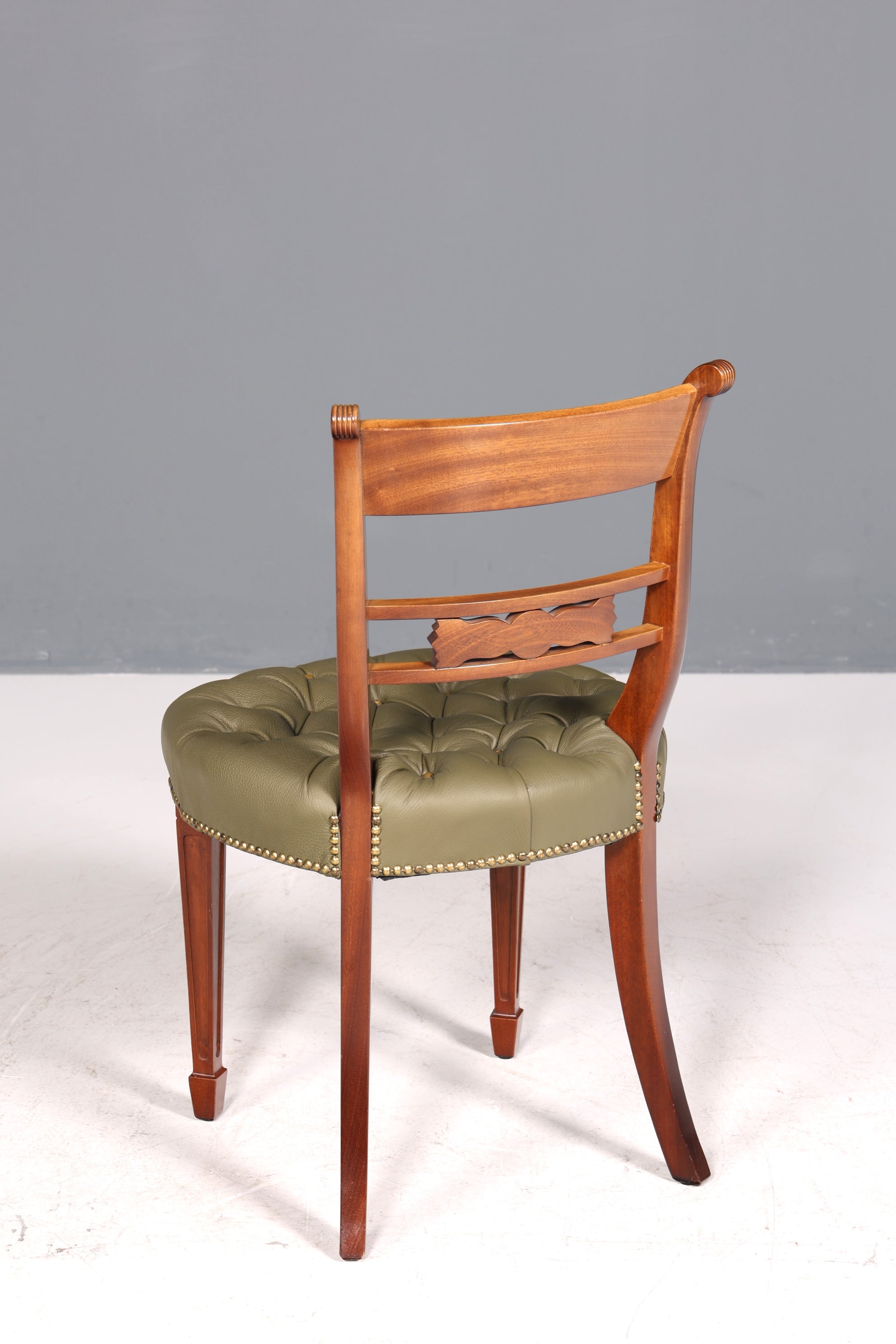 Magnifique fauteuil Chesterfield, chaise secrétaire Anno Dom, chaise de cuisine anglaise en cuir véritable, 2 sur 4