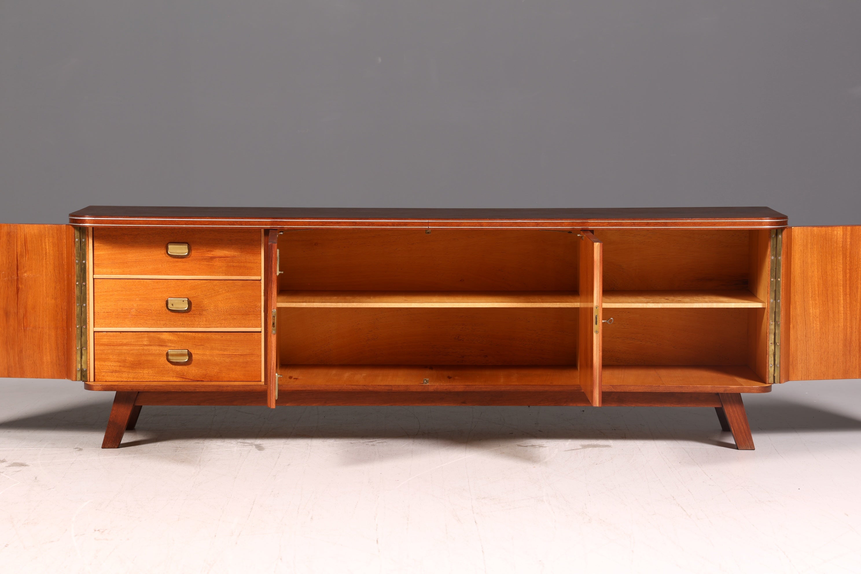 Wunderschönes Mid Century Sideboard Vintage Longboard TV Kommode Schrank Vintage Lowboard 60s Holz