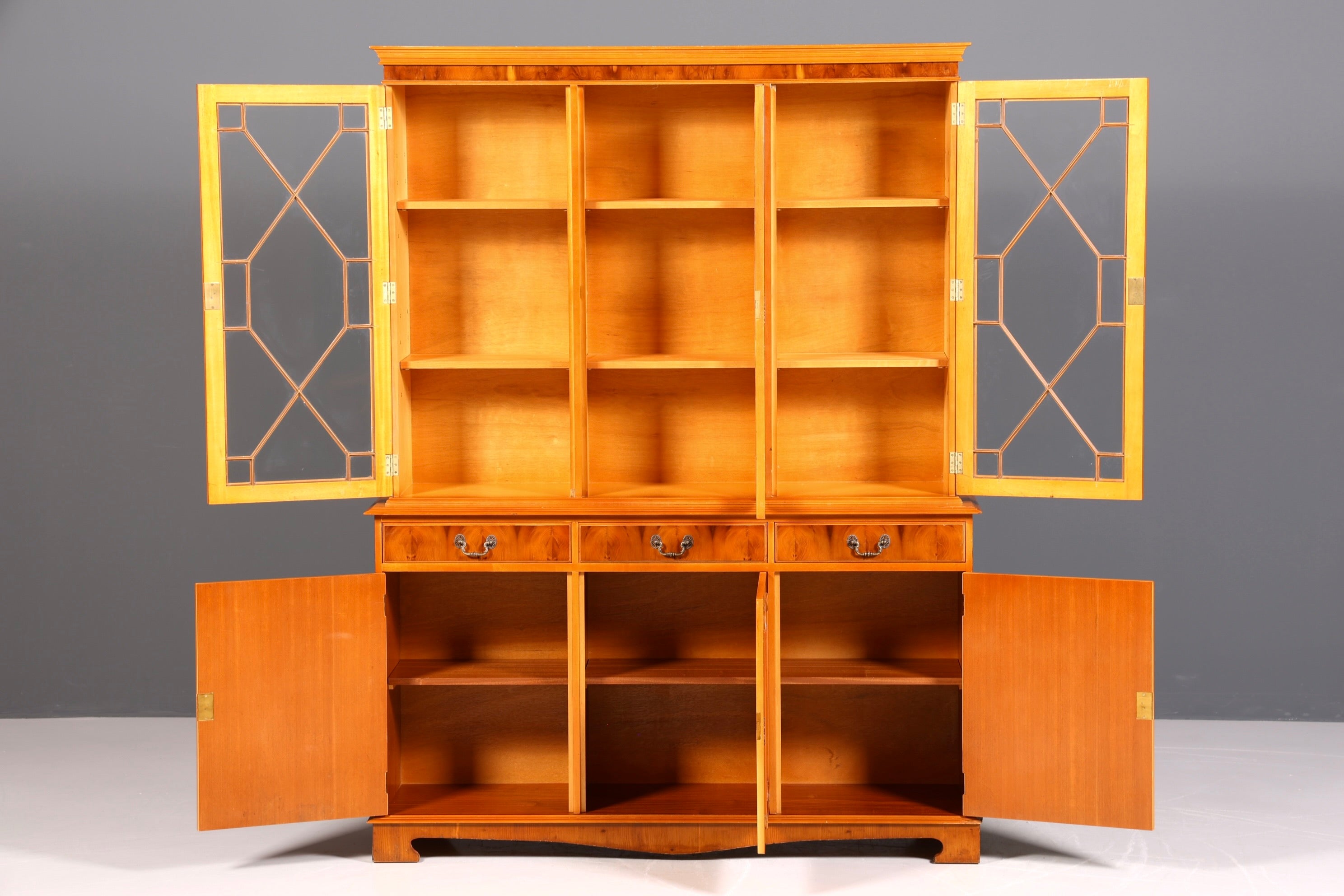 Magnifique vitrine anglaise, bibliothèque, buffet, style ancien, en bois d&