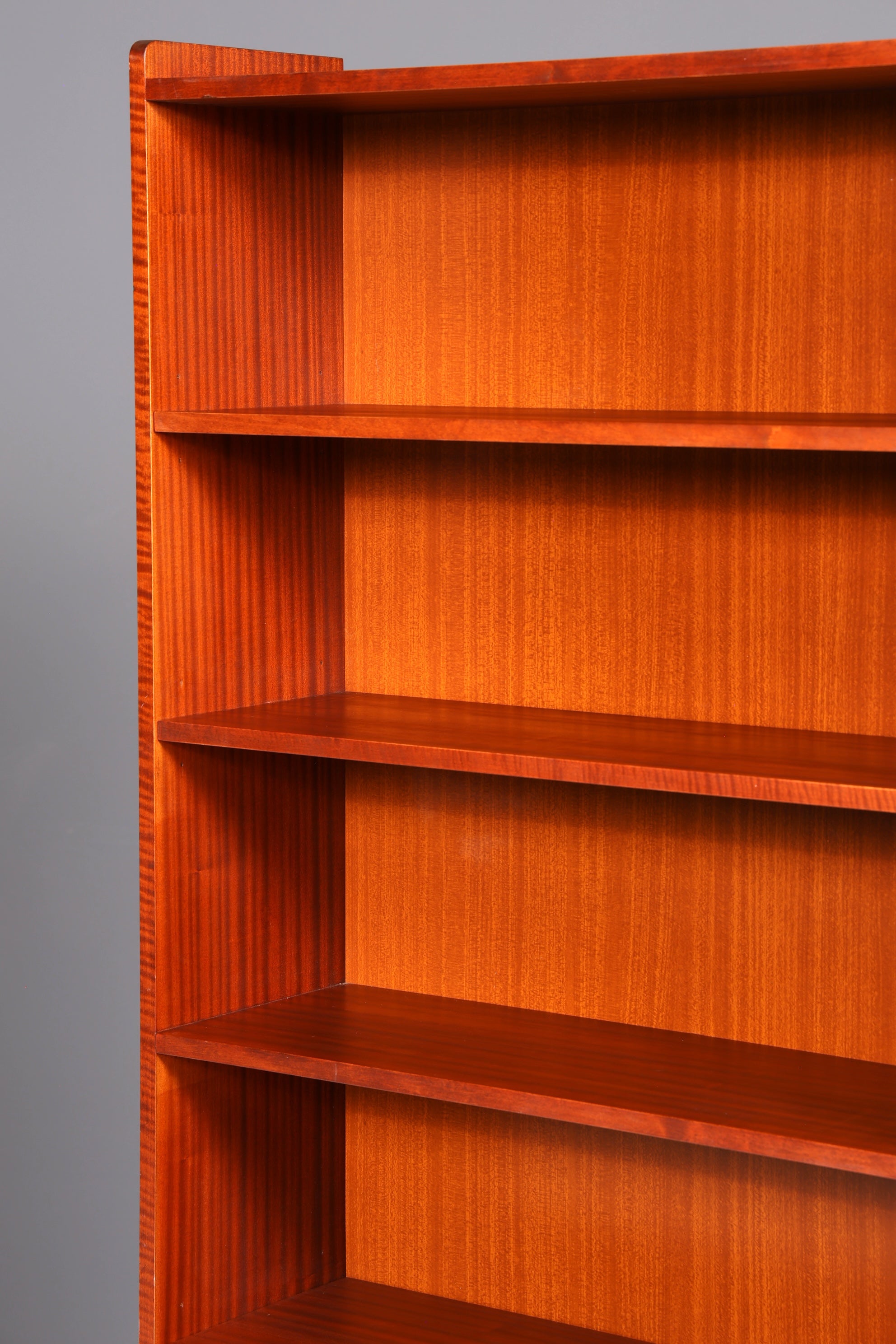 Schlichtes Mid Century Regal Vintage Bücherregal Schrank Buchablage 60s Bookshelf Designklassiker