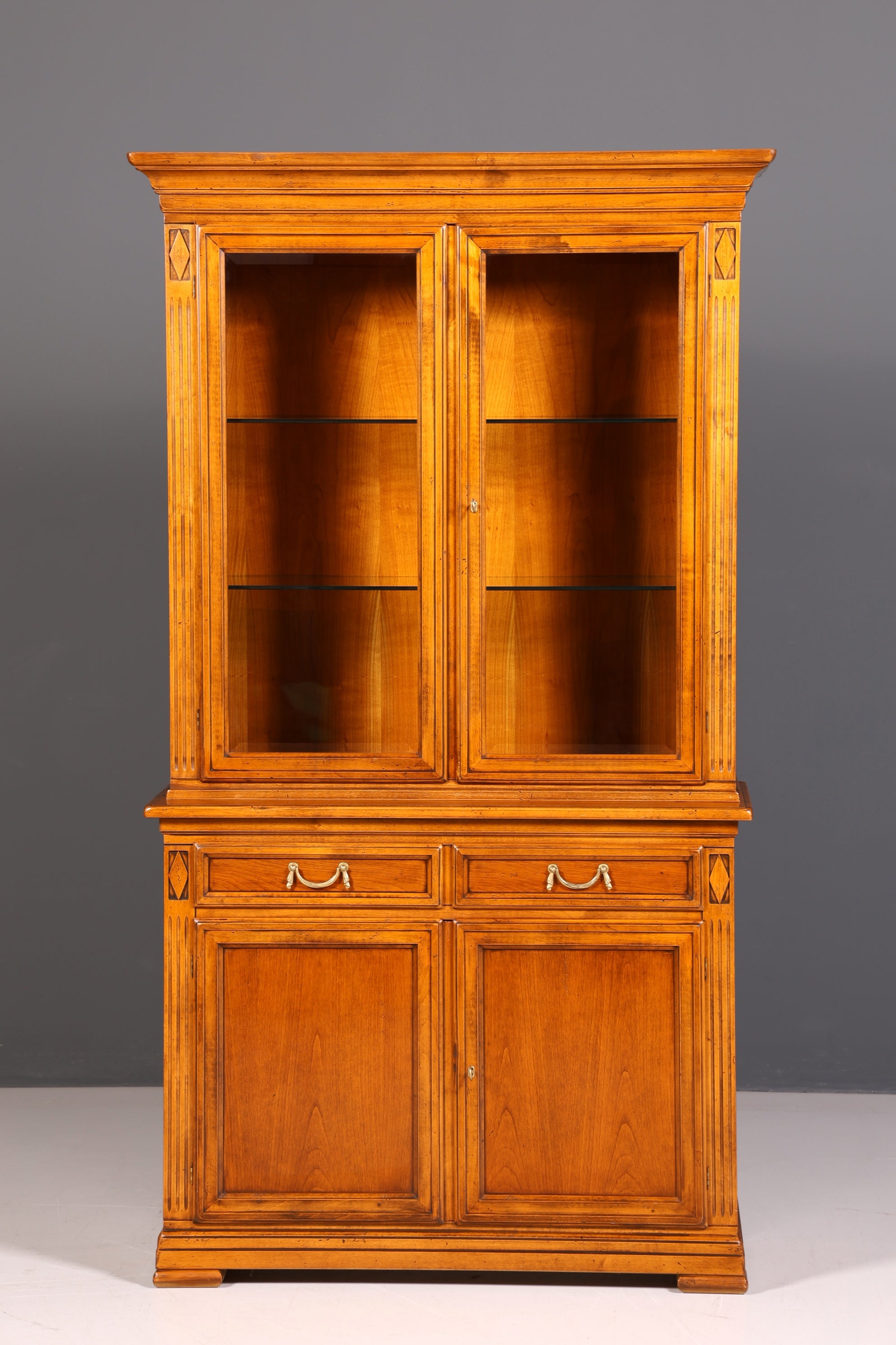 Traumhafte Original Selva Vitrine Antik Stil Massivholz Buffet Villa Borghese Schrank Bibliothek