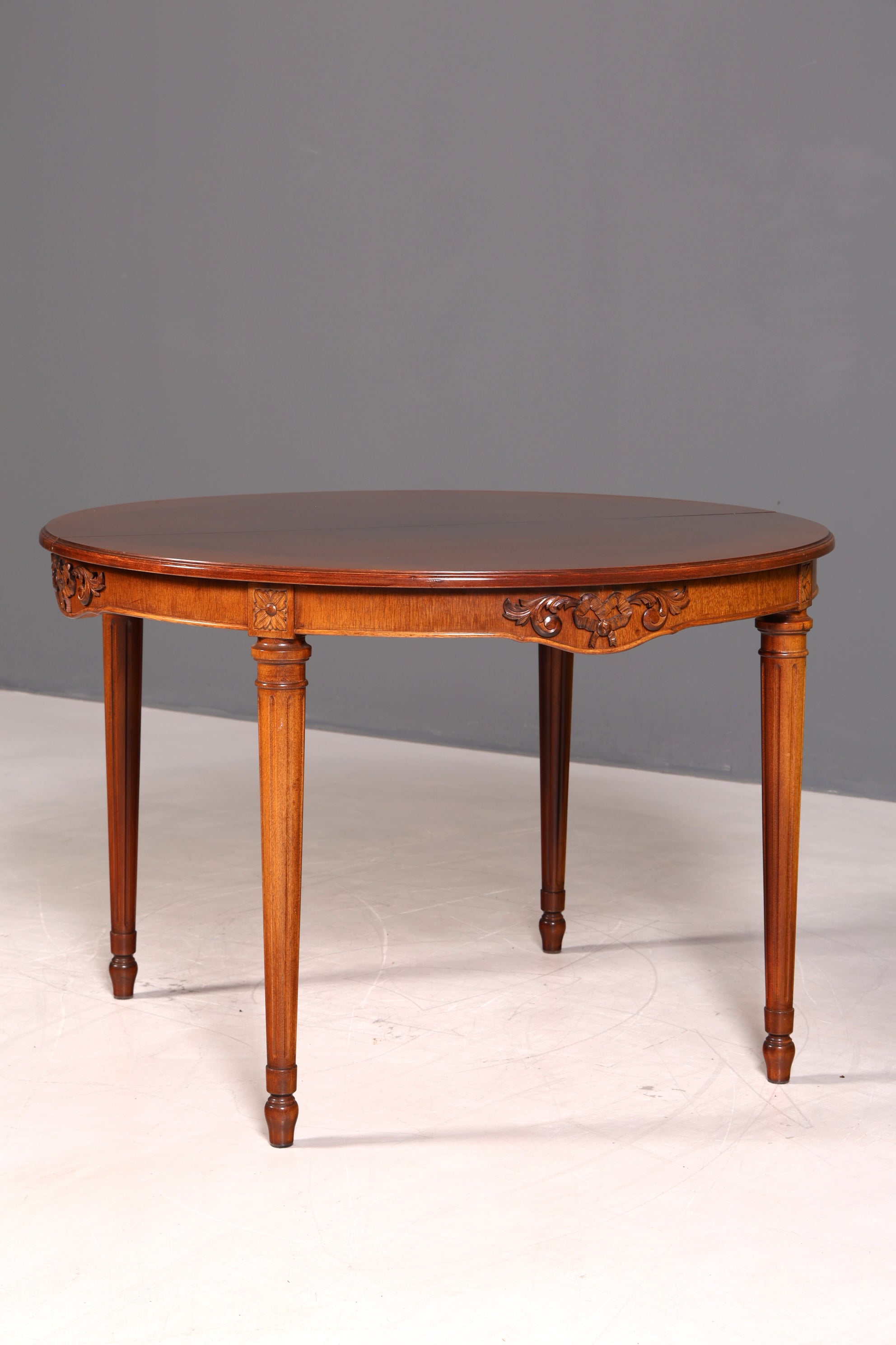 Stilvoller Tisch im Gustavianischer Stil Küchentisch ausziehbar Antik Stil Esszimmer Tisch