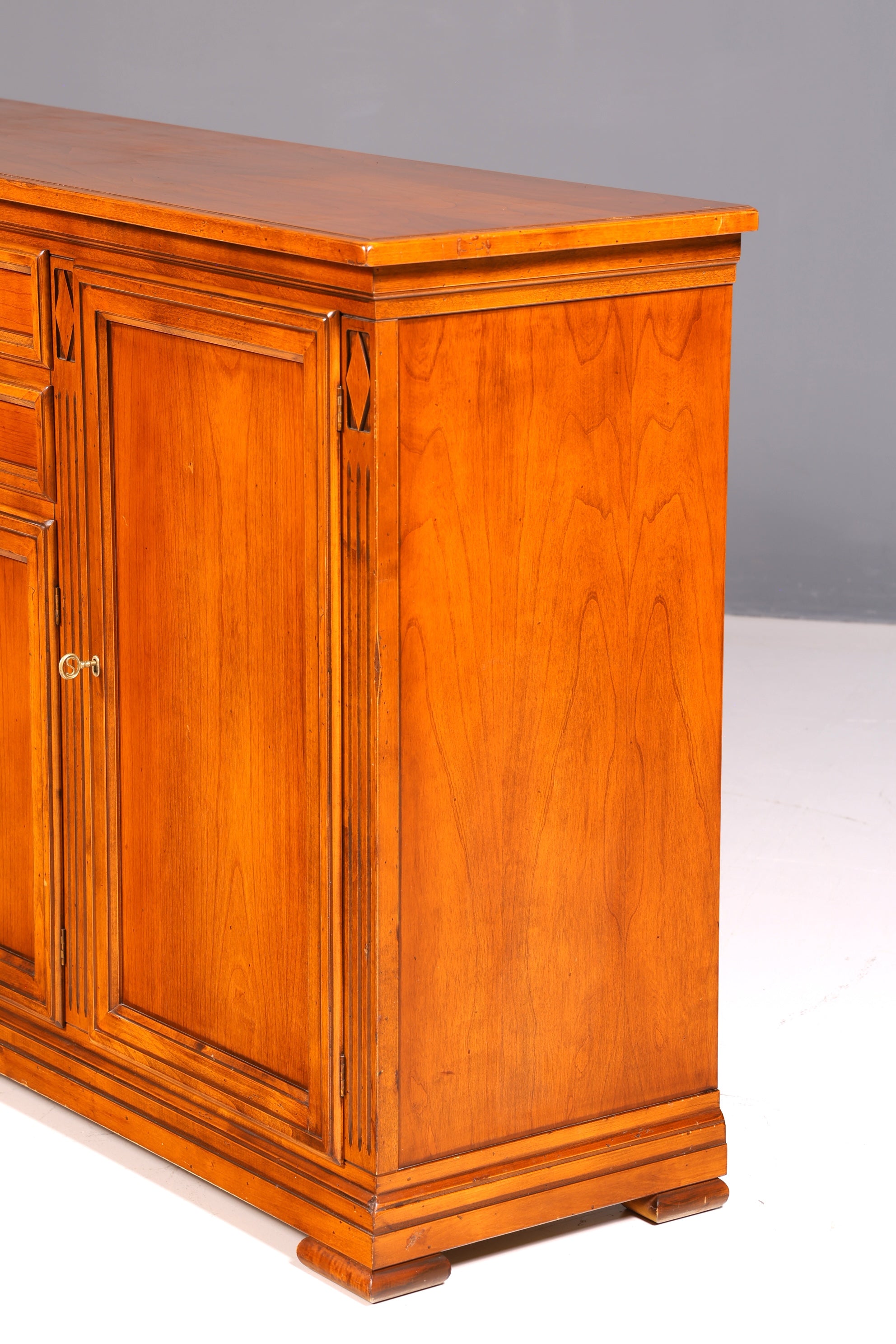 Wunderschönes Original Selva XXL Sideboard Antik Stil Villa Borghese Schrank Kommode Buffet Anrichte