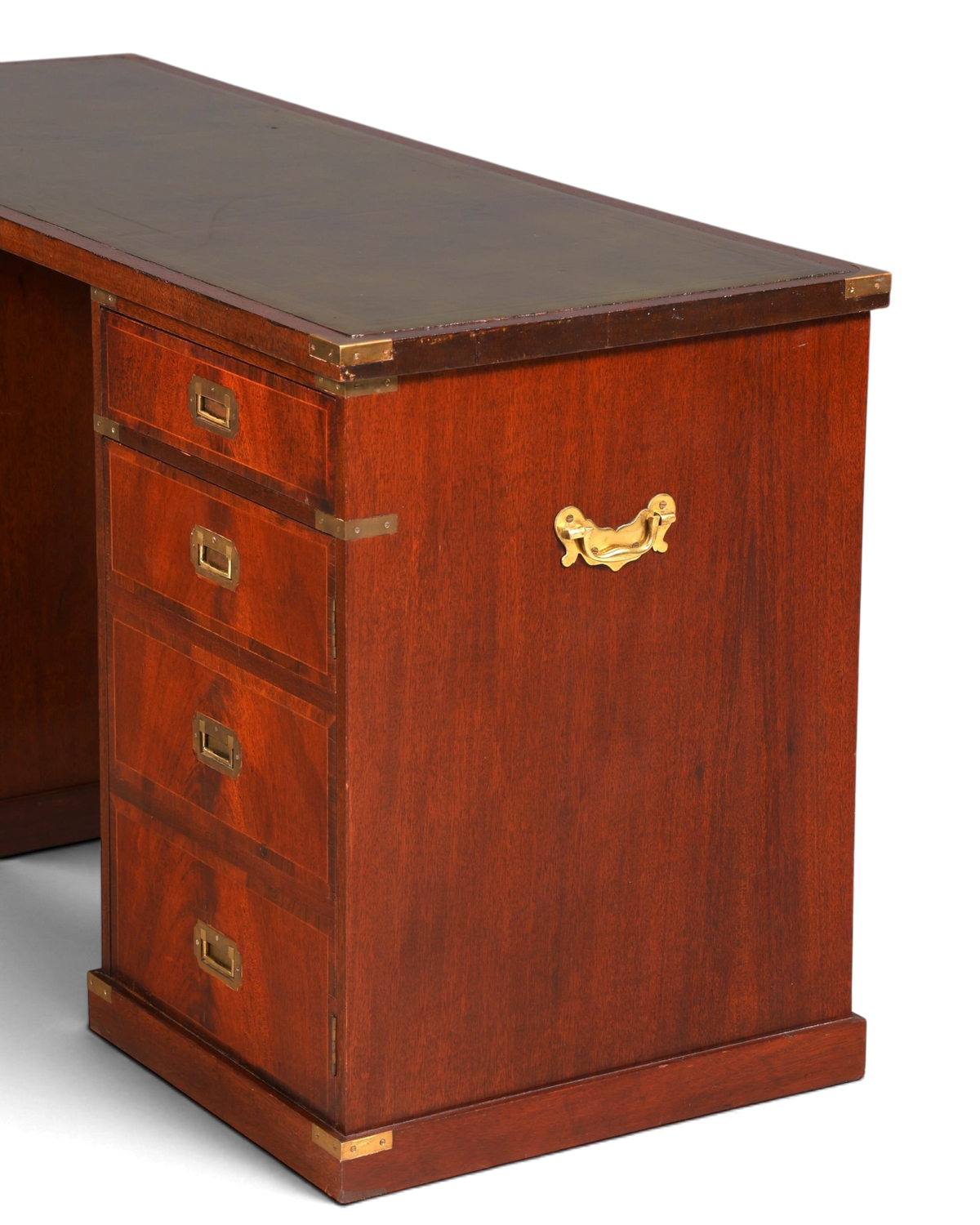 Hauptstadt Möblerei maritimer Military Chest Schreibtisch aus Holz mit grüner Lederauflage und Messingbeschlägen