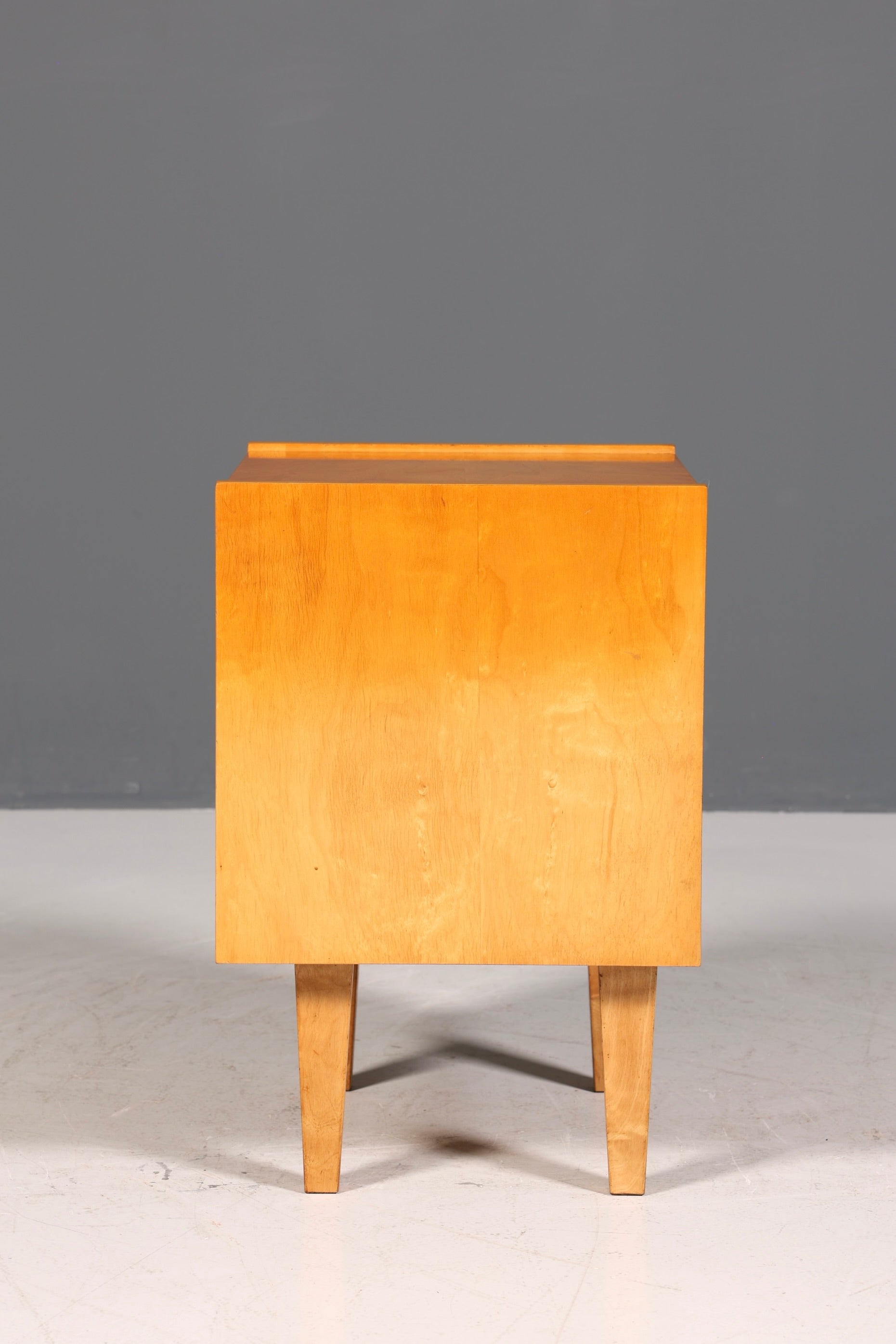 Commode vintage simple du milieu du siècle, meuble pliant, table de chevet de design danois, 1 sur 2