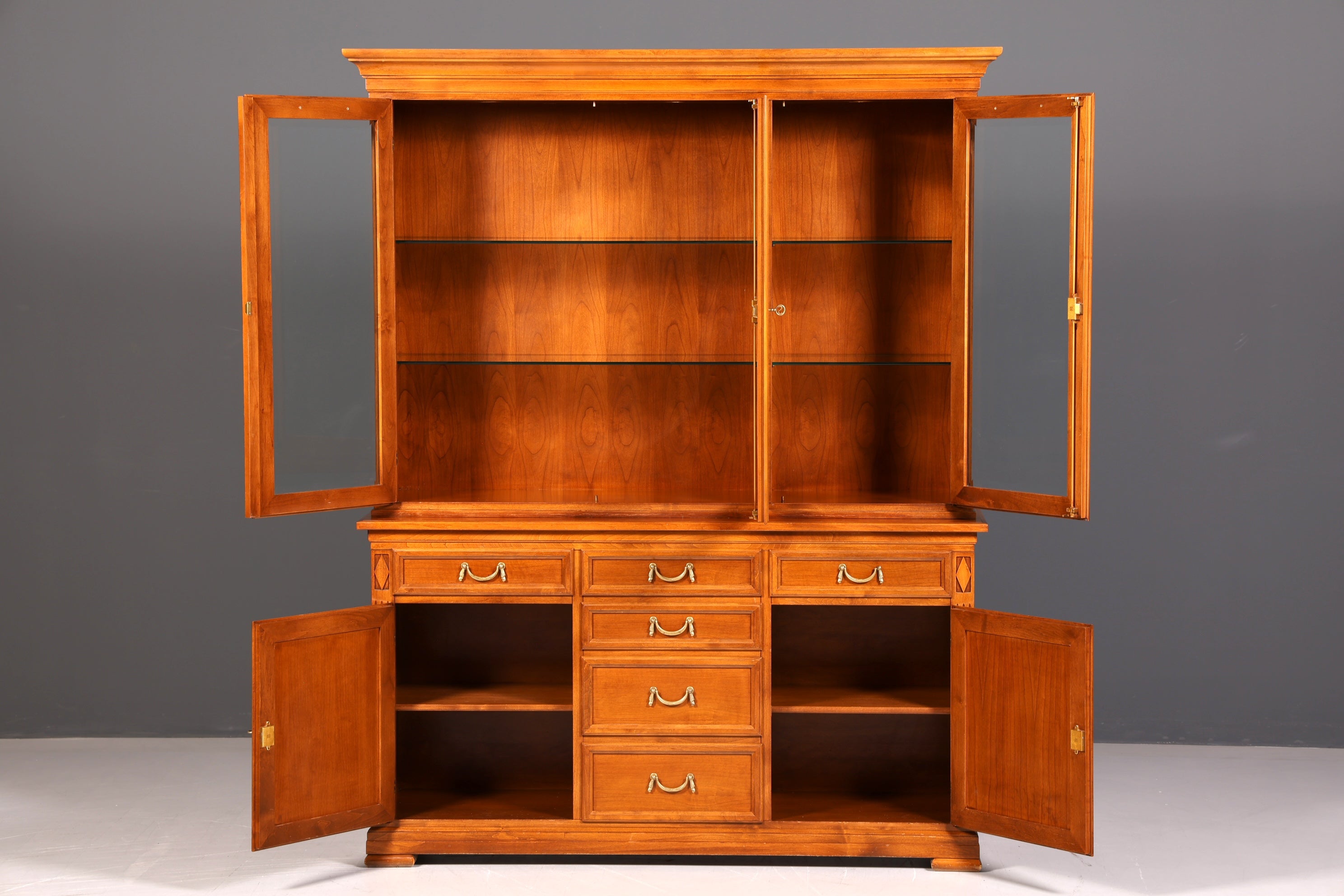 Traumhafte Original Selva XXL Vitrine Antik Stil Massivholz Villa Borghese Schrank Bibliothek