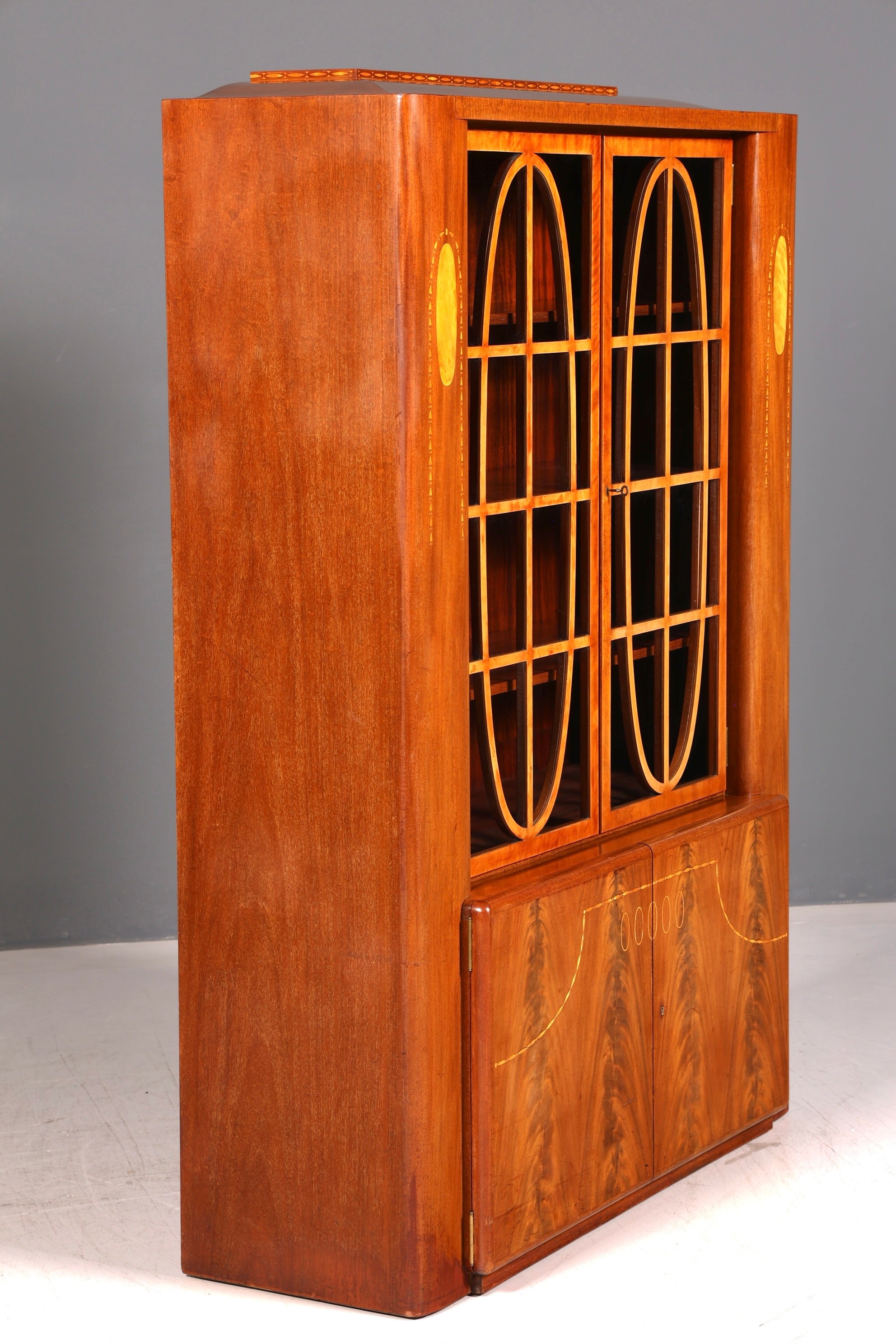 Seltene Original Jugendstil Vitrine Nussbaum massiv Holz Art Deco Antik Schrank Bücherschrank Glasvitrine Vintage