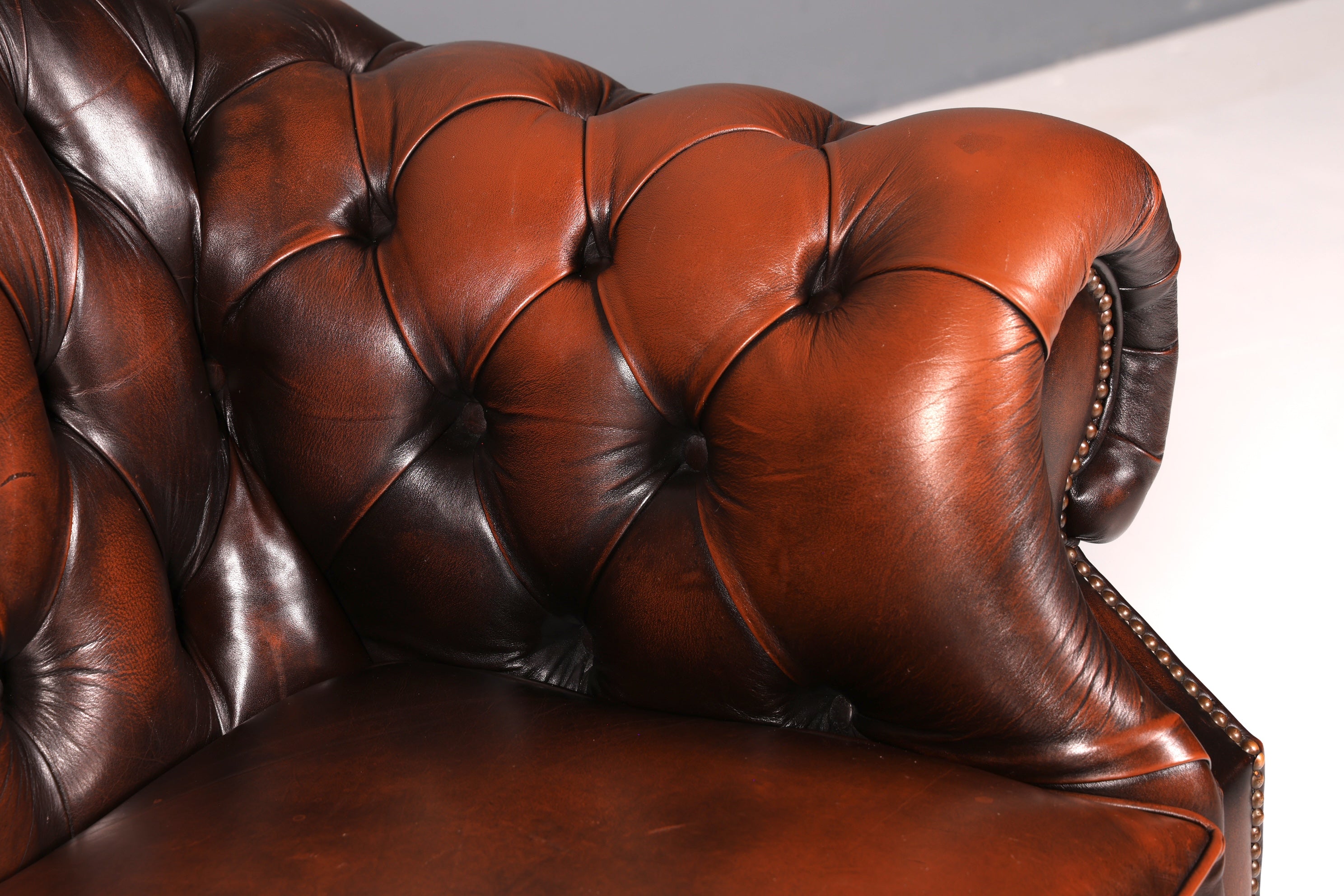 Wunderschöne Original Chesterfield Centurion 2-Sitzer Couch Echt Leder Sofa Englisch UK Antik Vintage
