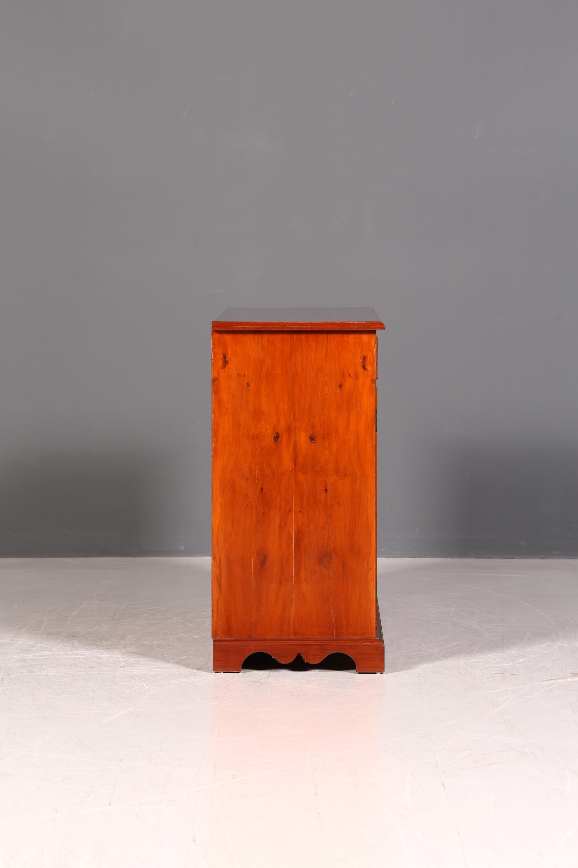 Wunderschöner Englischer Schrank Kommode Eibe Anrichte Buffet Sideboard Vintage
