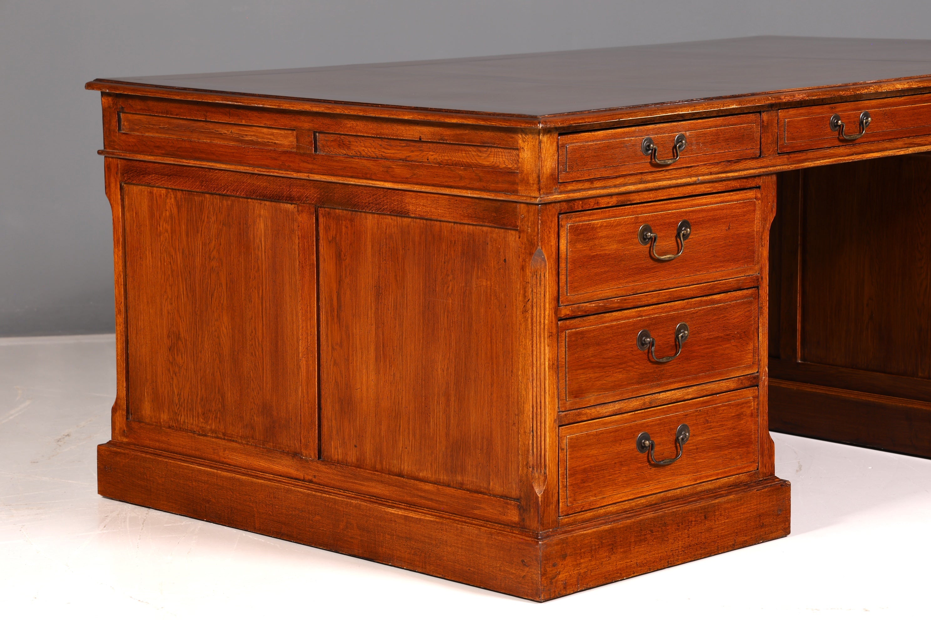 Beeindruckender Englischer XXL Schreibtisch Bürotisch Office Desk Partnerdesk Antik Massivholz Vintage
