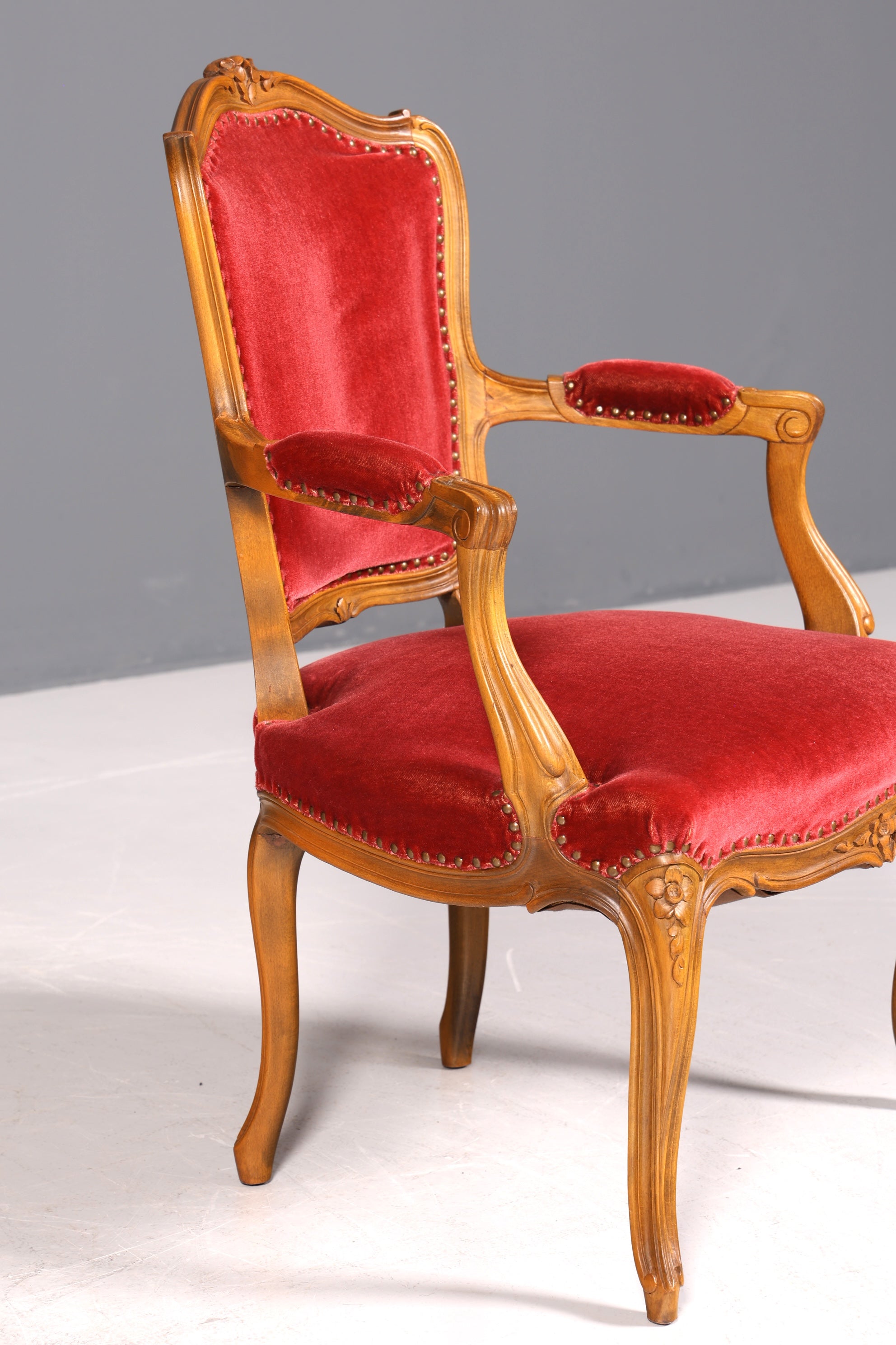 Magnifique fauteuil Chippendale, chaise secrétaire de style Chippendale, fauteuil en velours, 1 sur 2