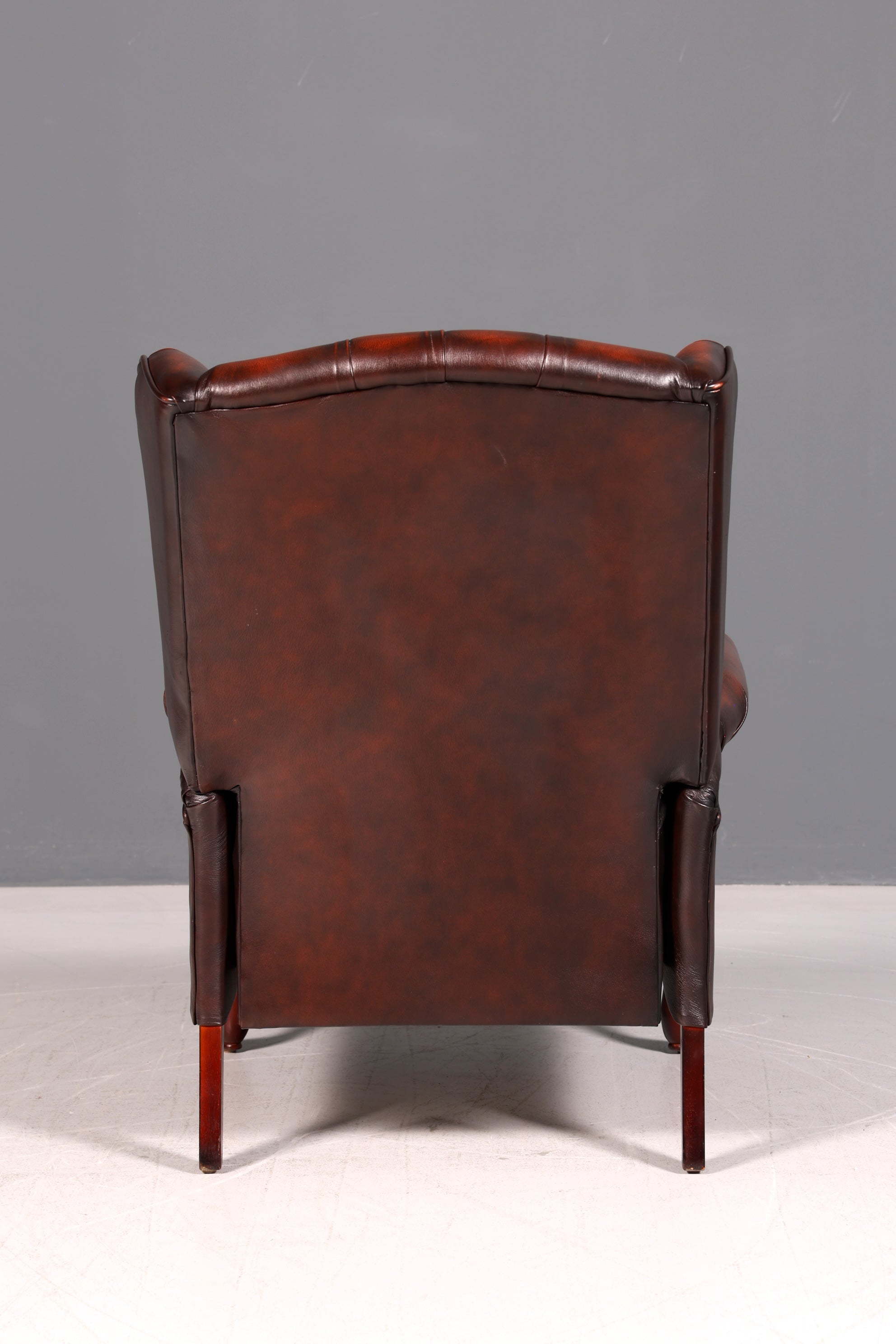 Stilvoller Original Chesterfield Queen Anne Ohrenbackensessel Englisch Echt Leder Herrensessel UK Armlehnsessel Lesesessel Vintage