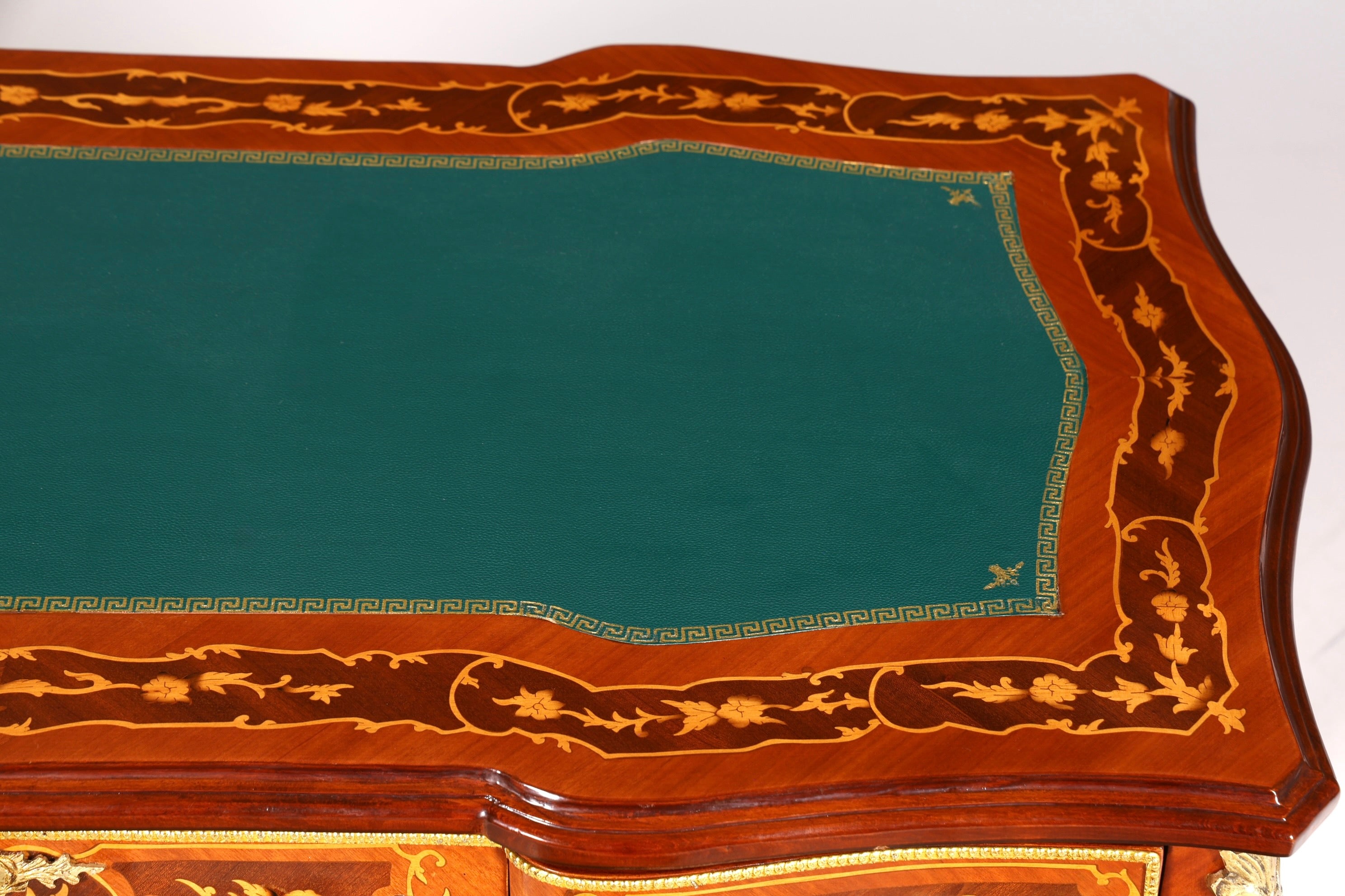 Magnifique bureau de style Louis XV, bureau de bureau français, table de bureau de style ancien