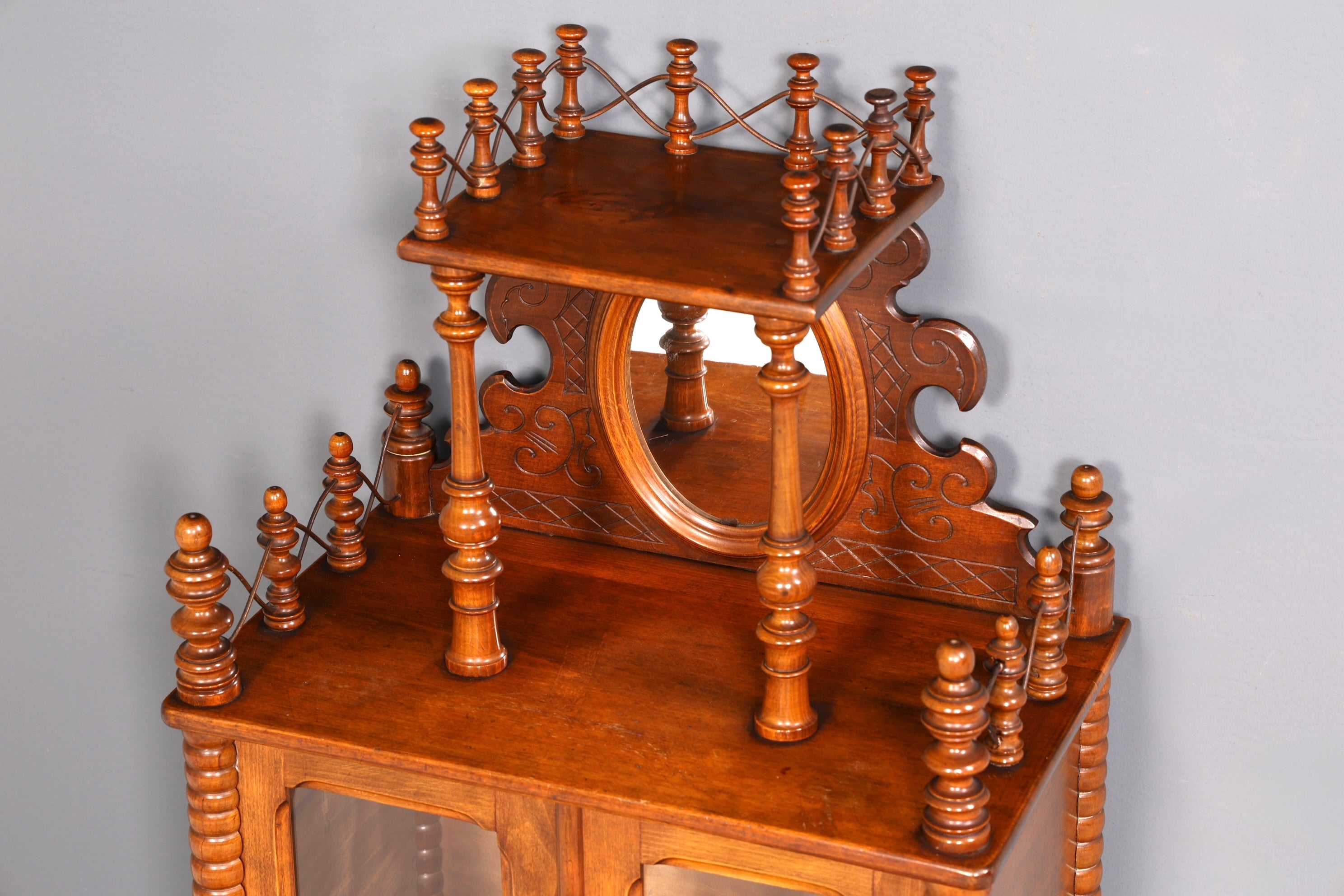 Edle Gründerzeit Vitrine um 1880 Schränkchen Antik Louis Philippe Etagere Vertiko Nussbaum Glasvitrine Bücherregal Schrank Vintage