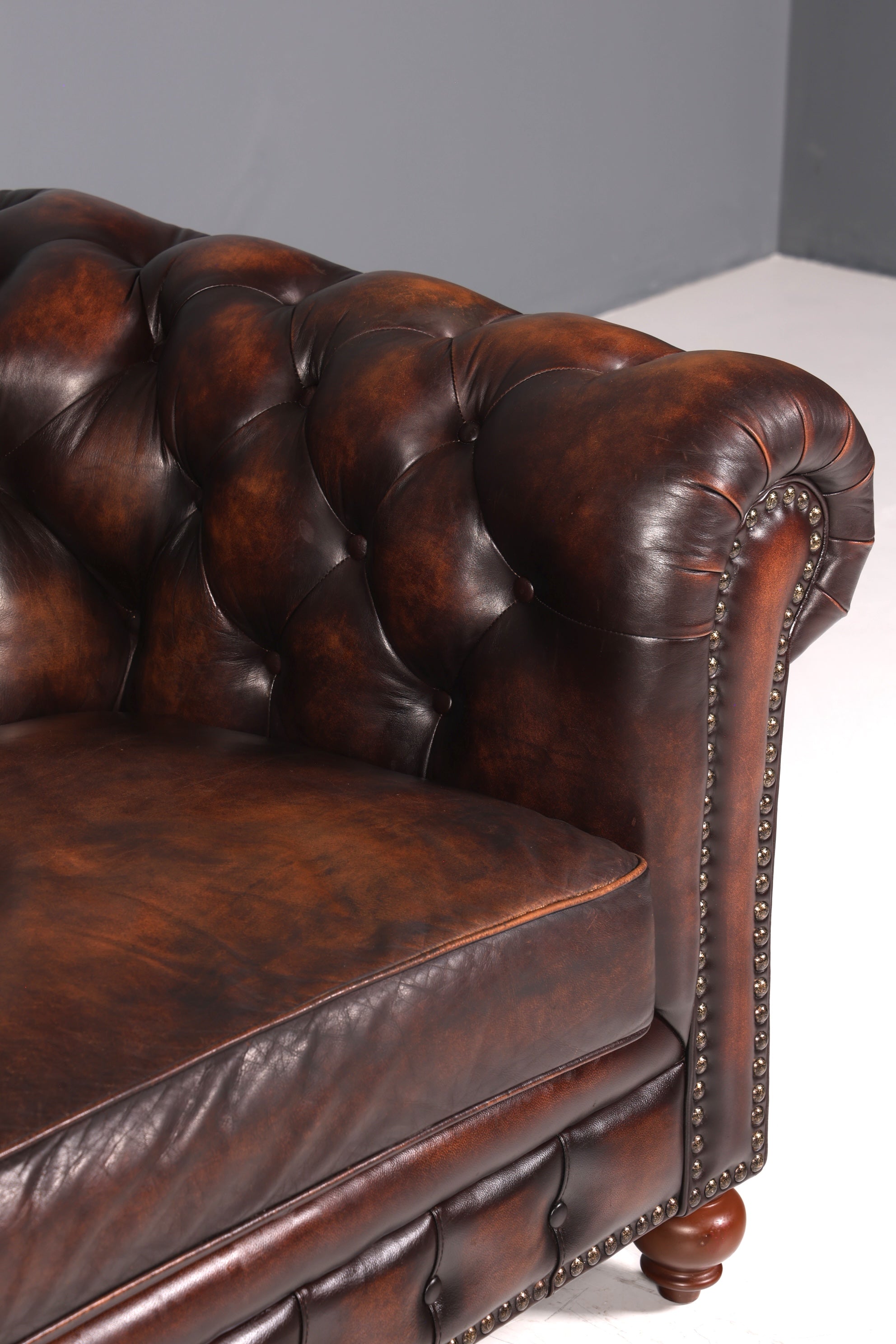 F965 Finish cm Wunderschönes Original Chesterfield 2er Sofa Englisch Oxblood Leder 2- Sitzer Couch