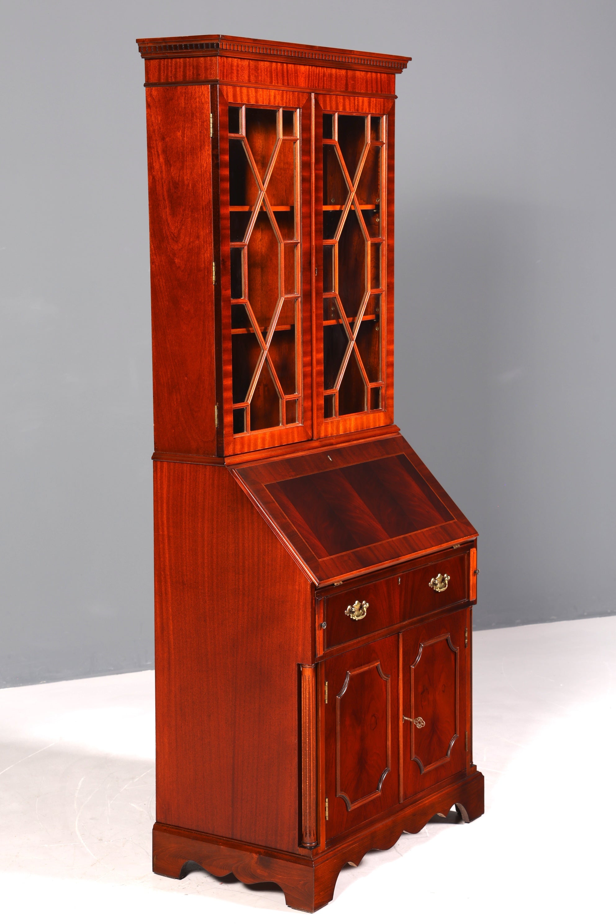 Magnifique secrétaire anglais, vitrine ancienne en acajou des années 1960, Royaume-Uni